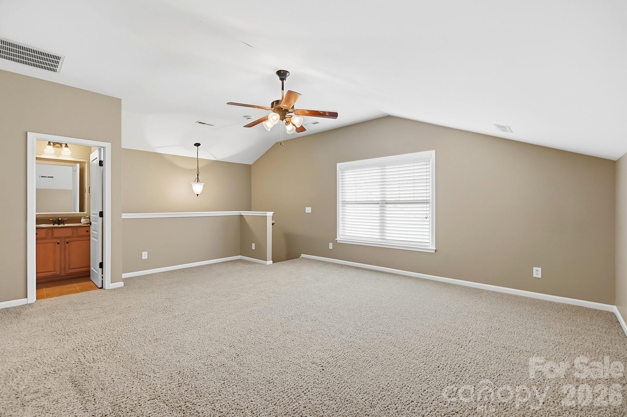 Single Family Residence at 3076 Streamhaven Drive, Fort Mill, photo 40 of 48