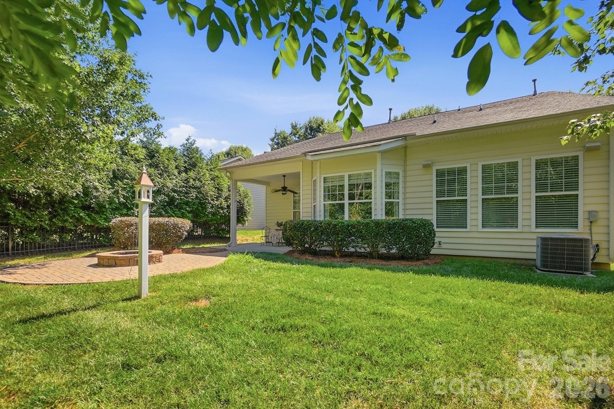 Single Family Residence at 3076 Streamhaven Drive, Fort Mill, photo 47 of 48