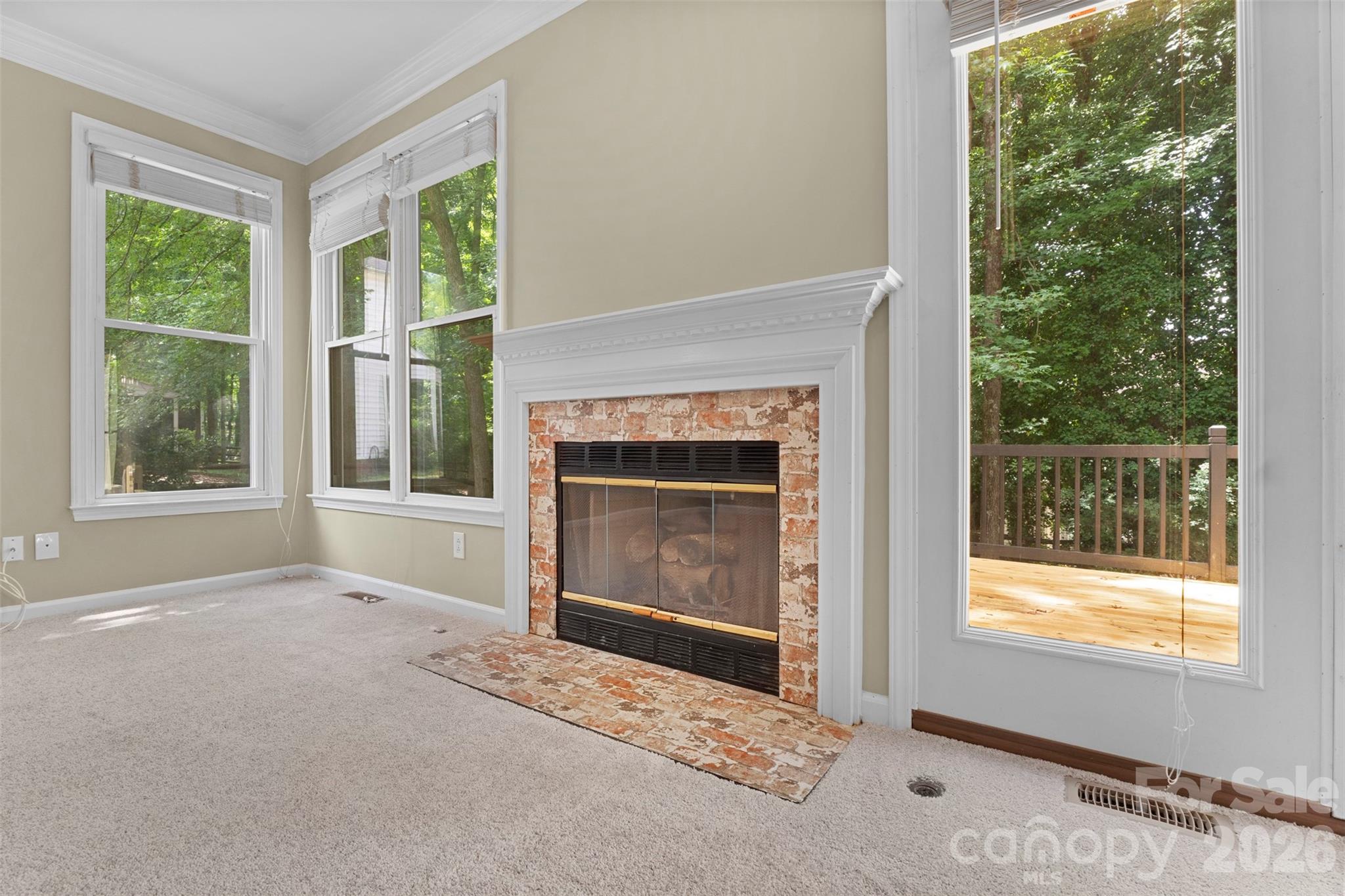 Single Family Residence at 8610 Forest Shadow Circle, Cornelius, photo 8 of 29