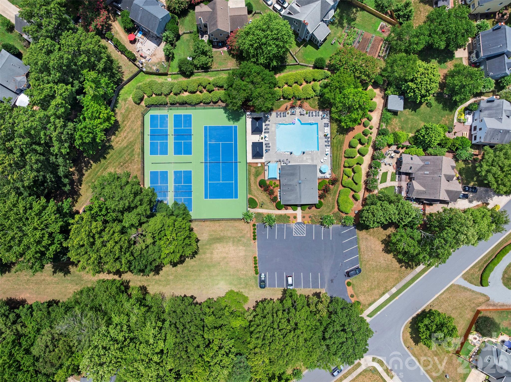 Single Family Residence at 8610 Forest Shadow Circle, Cornelius, photo 28 of 29