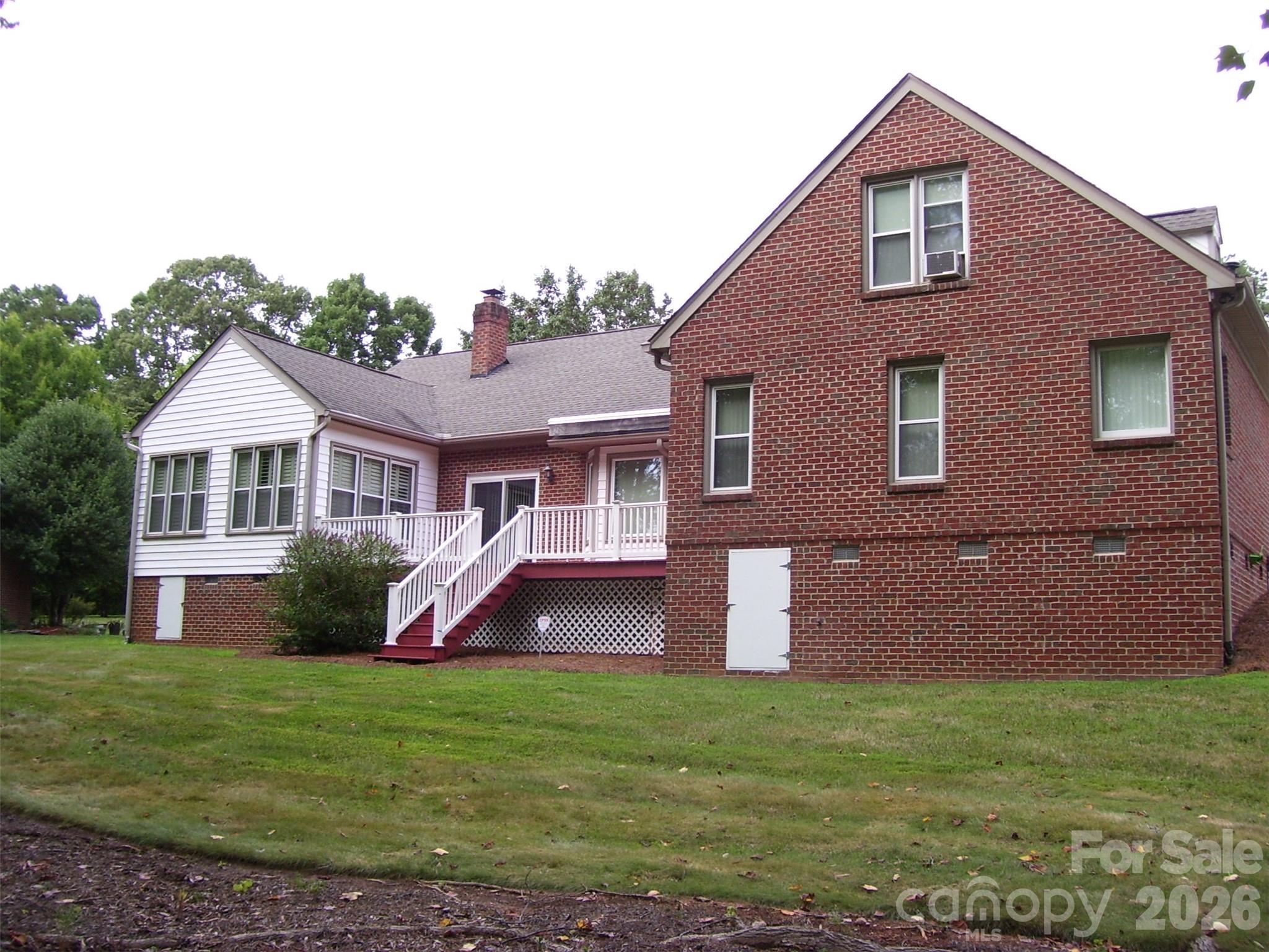 Single Family Residence at 1859 Wetherburn Drive, Kannapolis, photo 3 of 33