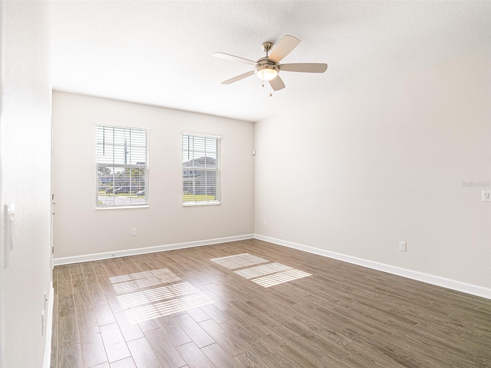 Single Family Residence at 491 BRUNSWICK DR, DAVENPORT, photo 20 of 73