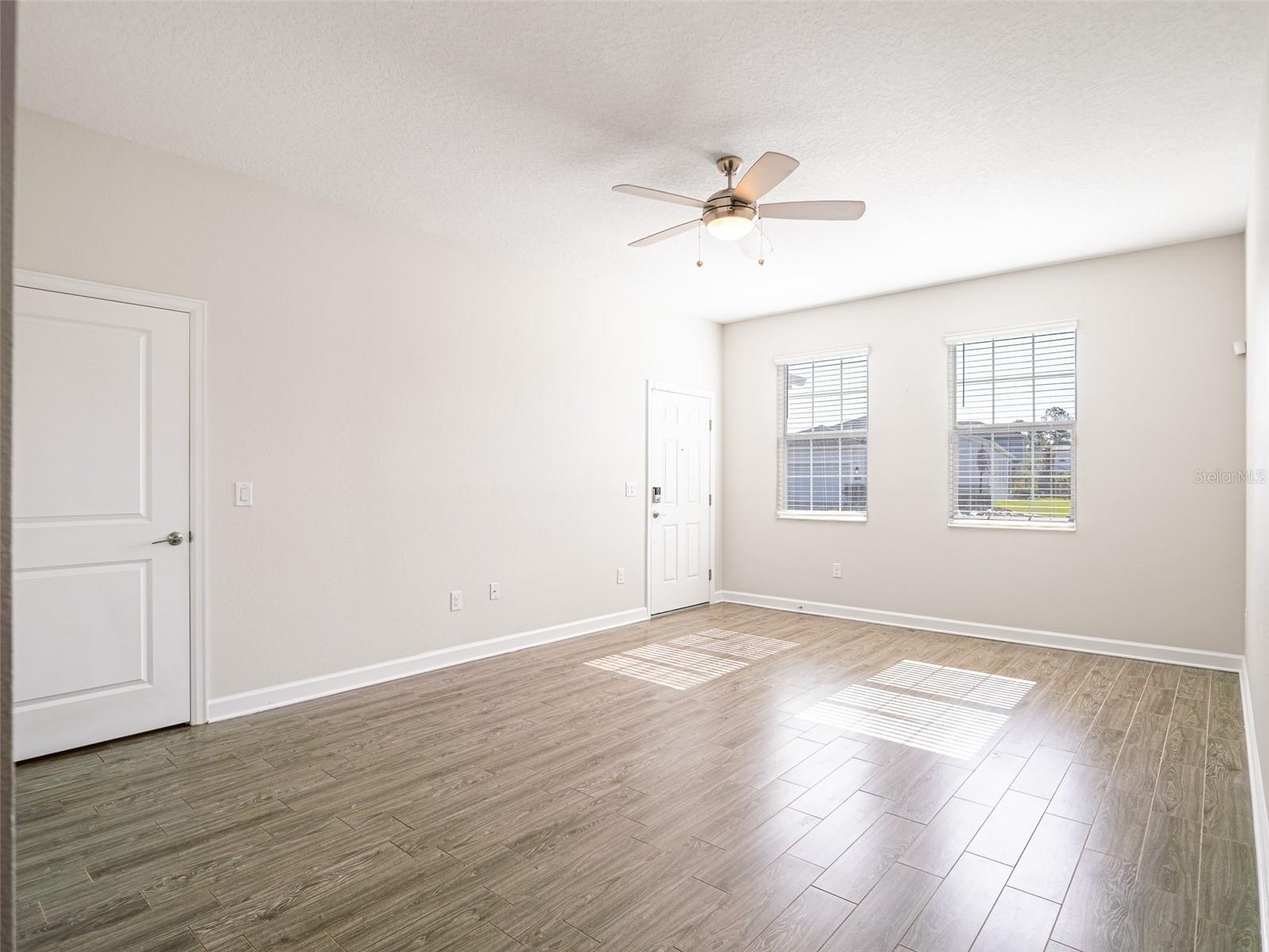 Single Family Residence at 491 BRUNSWICK DR, DAVENPORT, photo 22 of 73