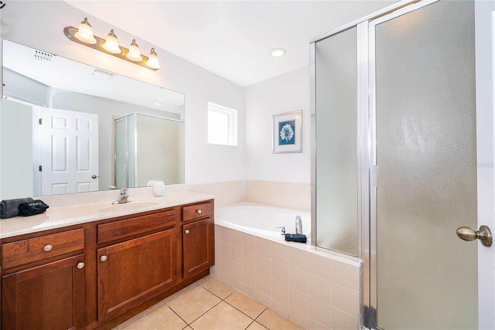En-suite 3 - 406 ORANGE COSMOS BLVD, DAVENPORT