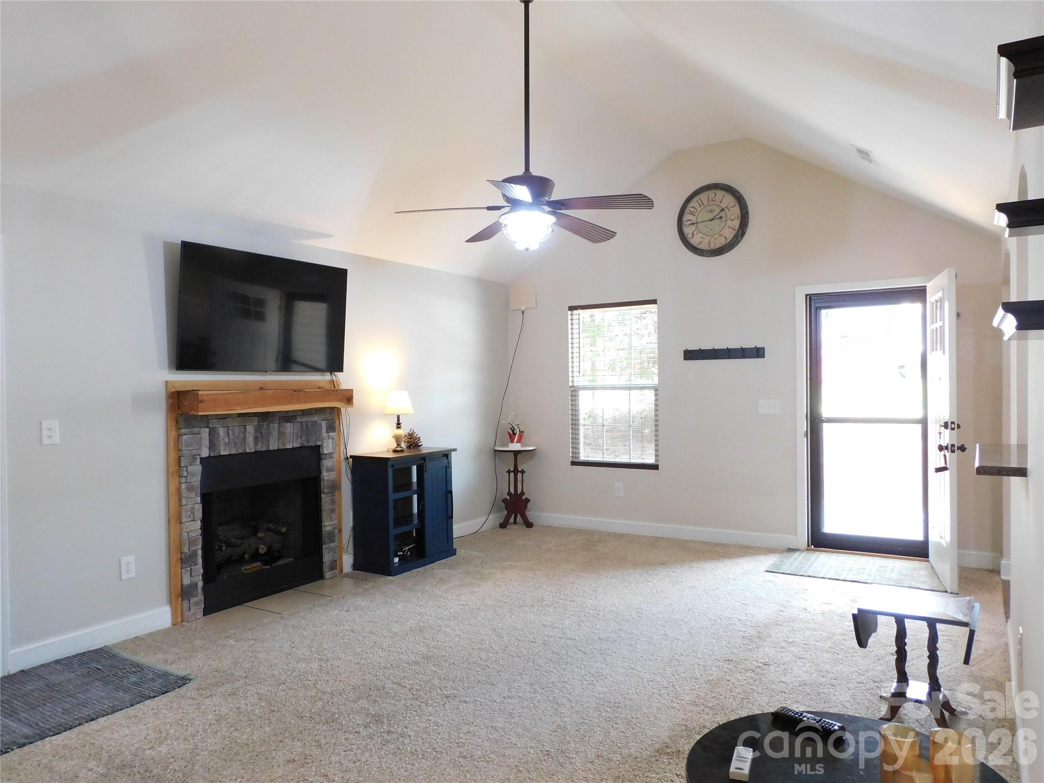 Living Area - 612 Red Hawk Way, Clover