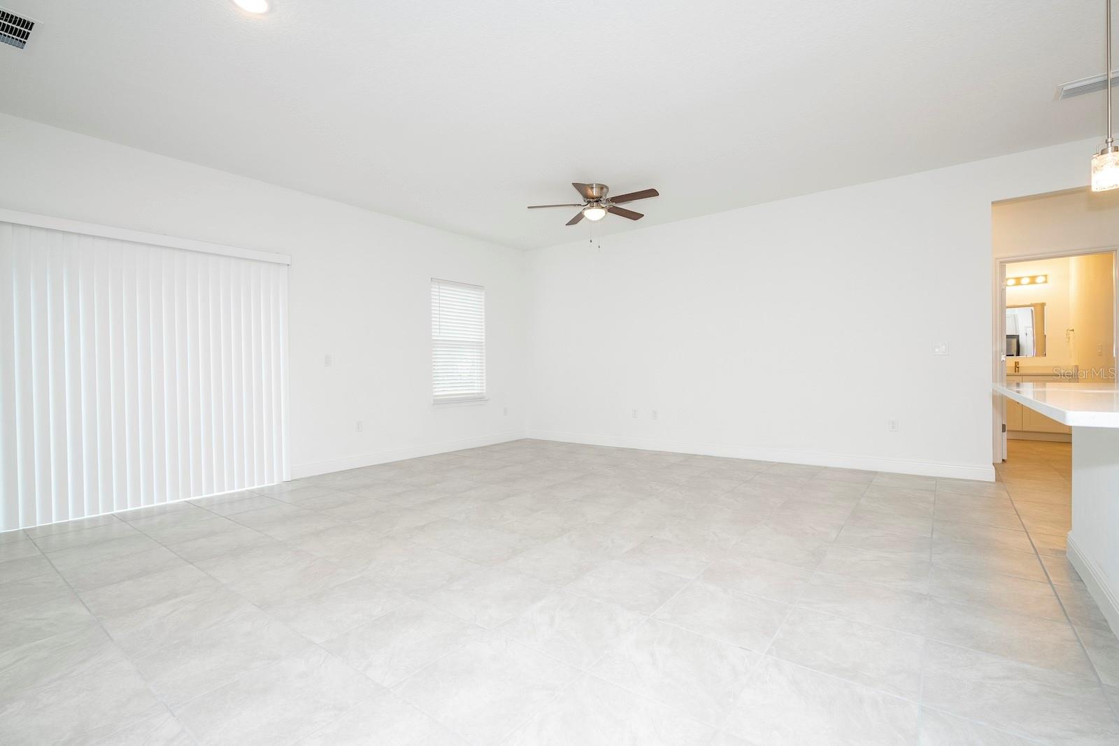 Model Home - 7811 N DARBY DR, DUNNELLON