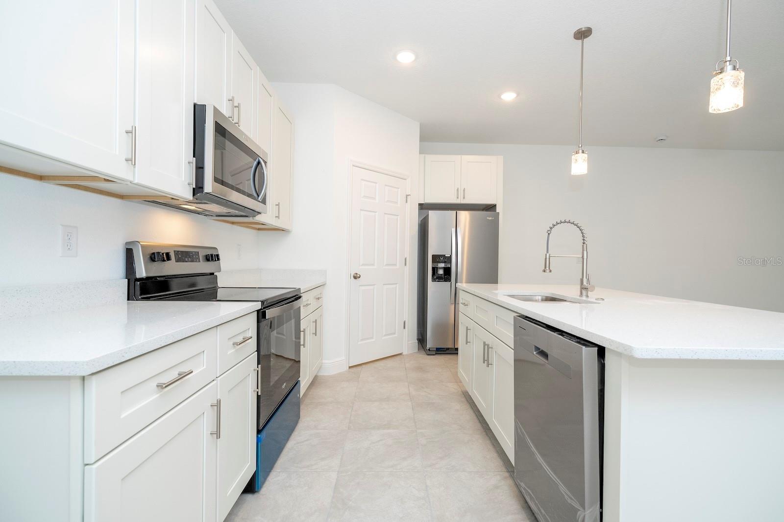 Model Home - 7811 N DARBY DR, DUNNELLON