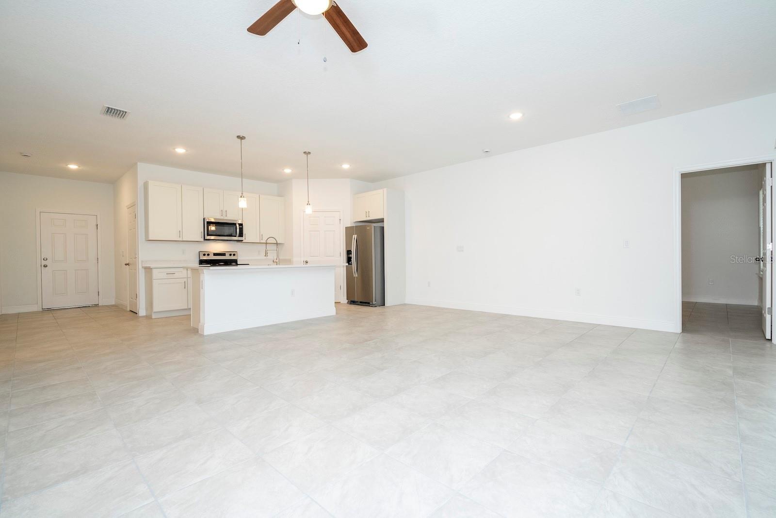 Model Home - 7811 N DARBY DR, DUNNELLON