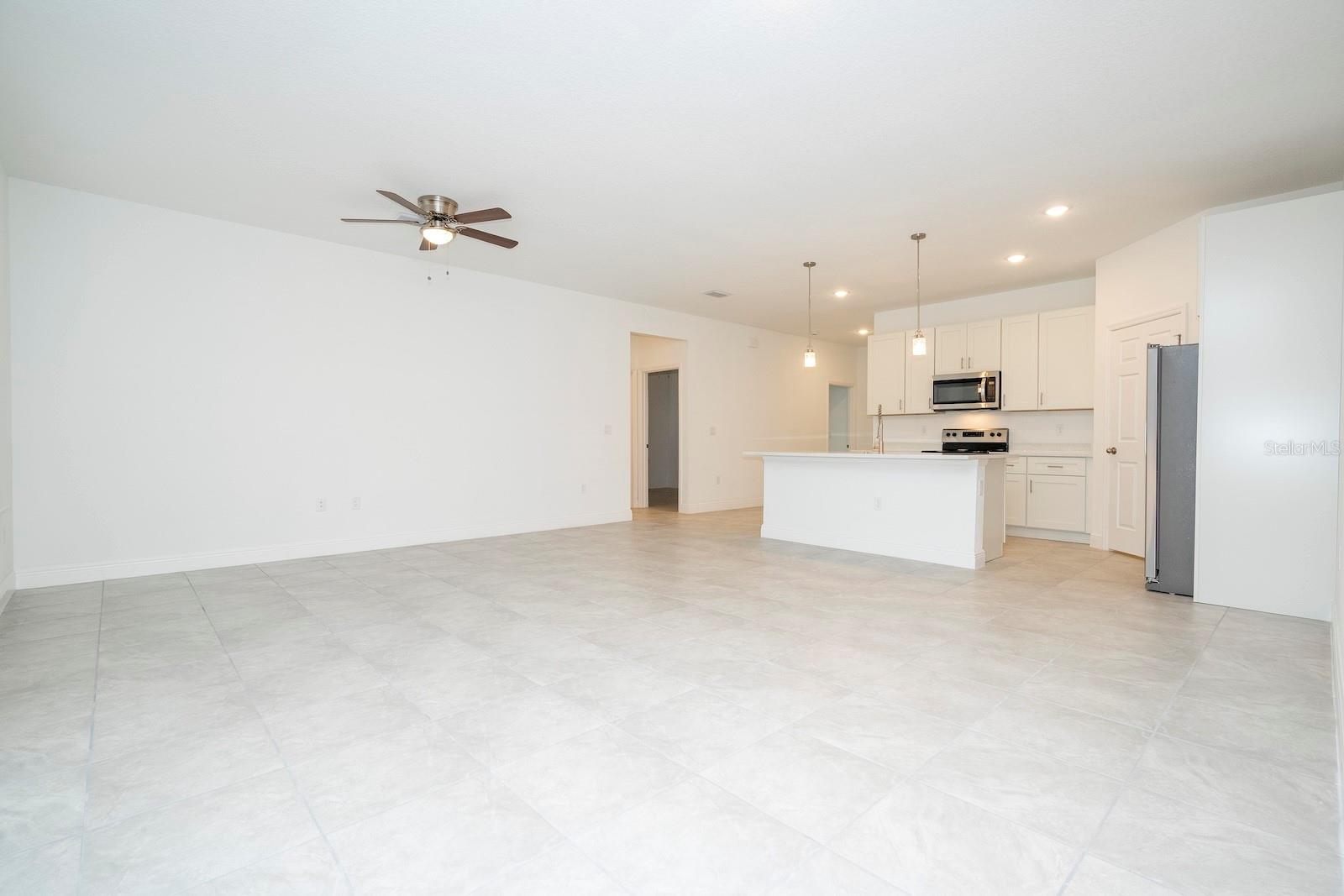 Model Home - 7811 N DARBY DR, DUNNELLON