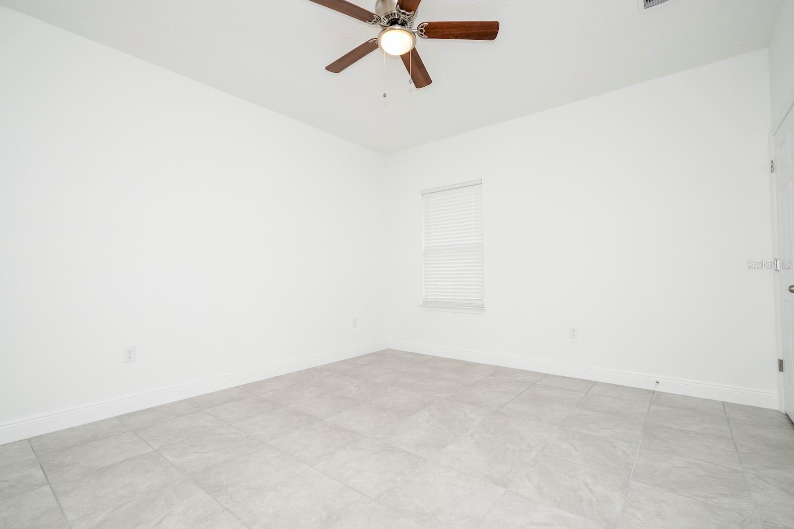 Model Home - 7811 N DARBY DR, DUNNELLON