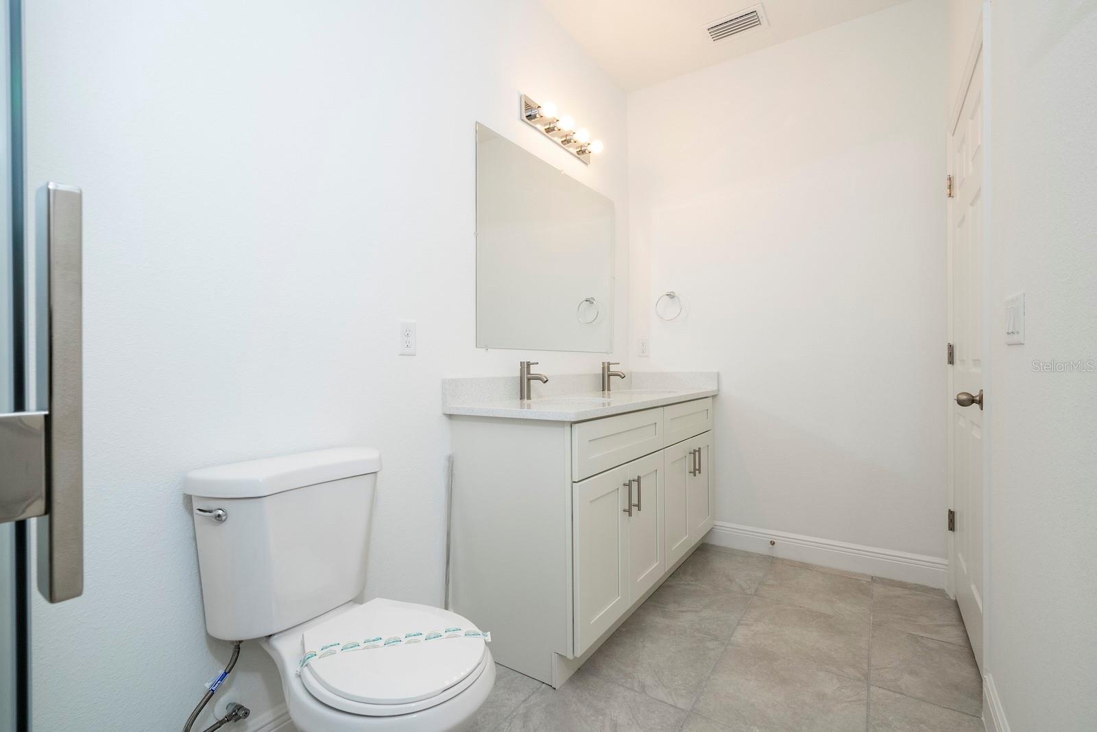 Model Home - 7811 N DARBY DR, DUNNELLON