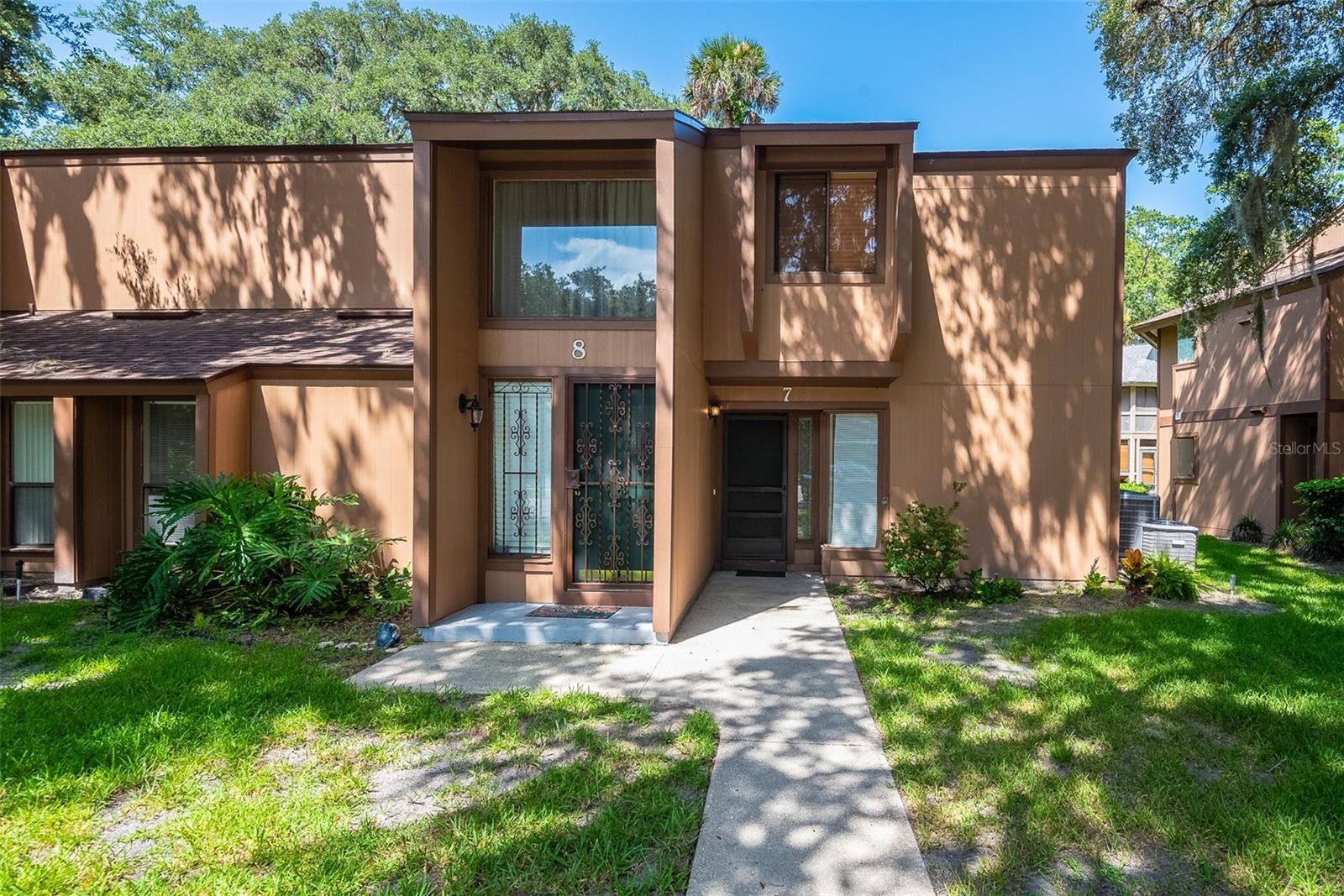 7 MID PINES CIR