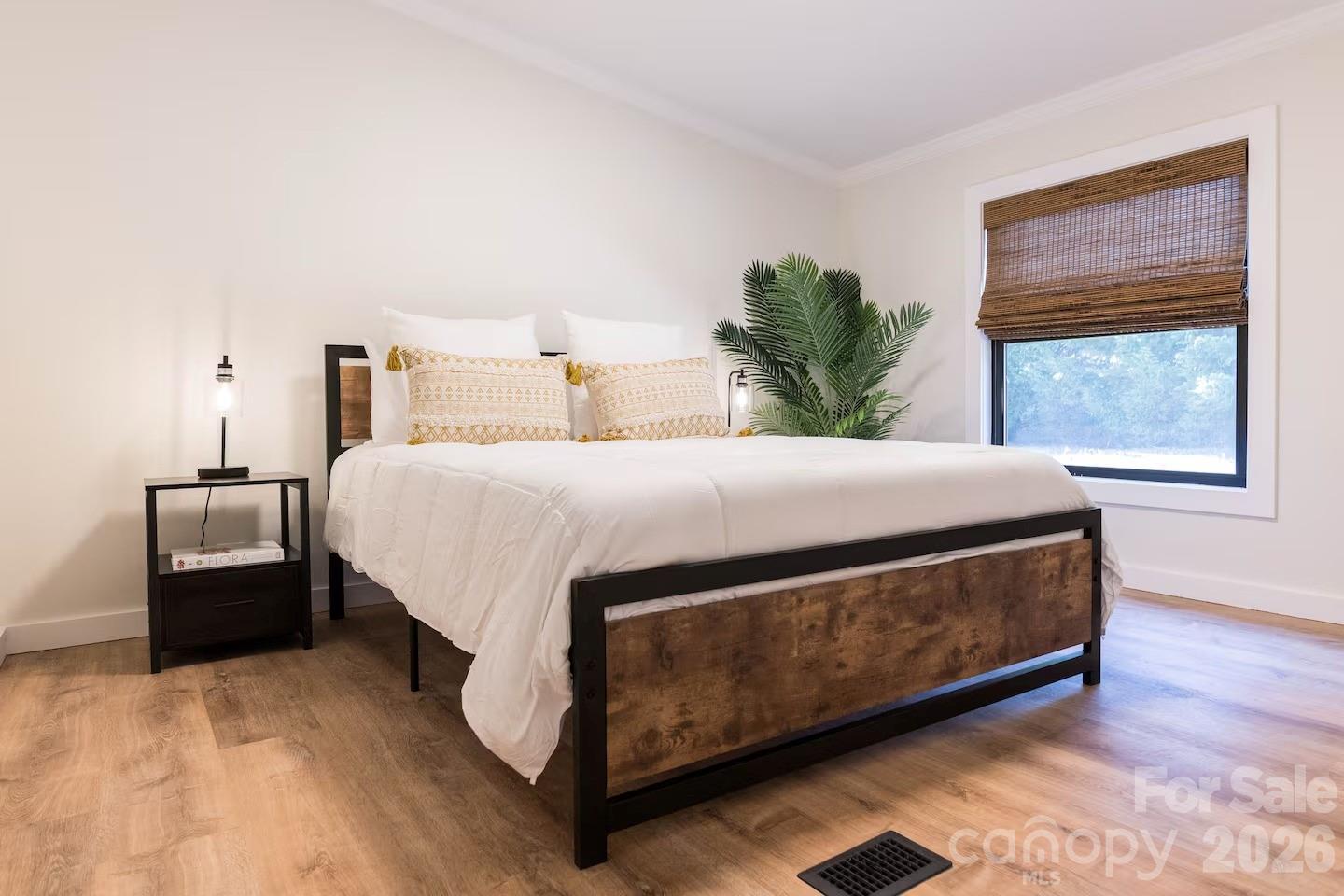 Single Family Residence at 2 Shady Oak Lane, Arden, photo 11 of 51