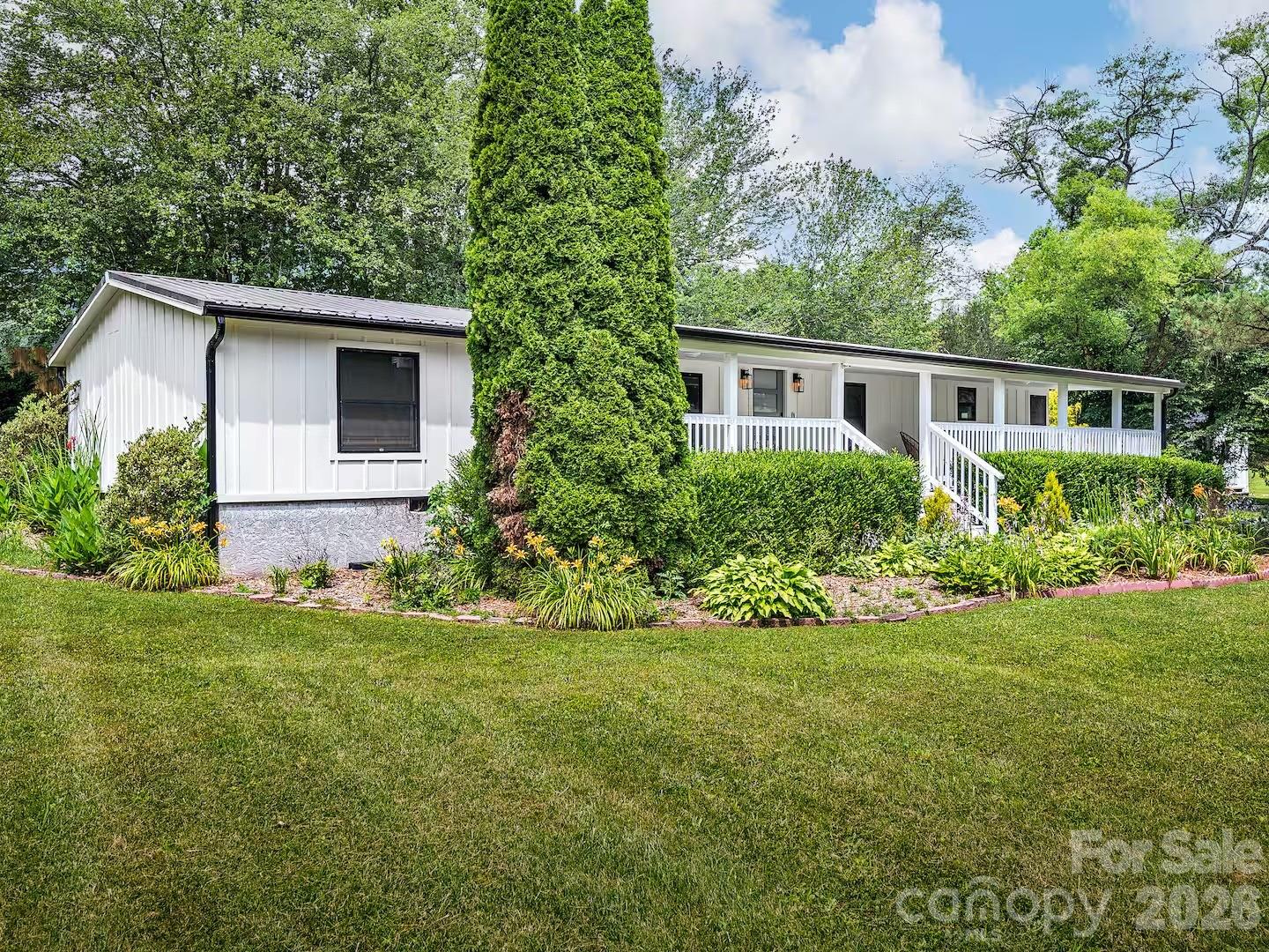 Single Family Residence at 2 Shady Oak Lane, Arden, photo 31 of 51