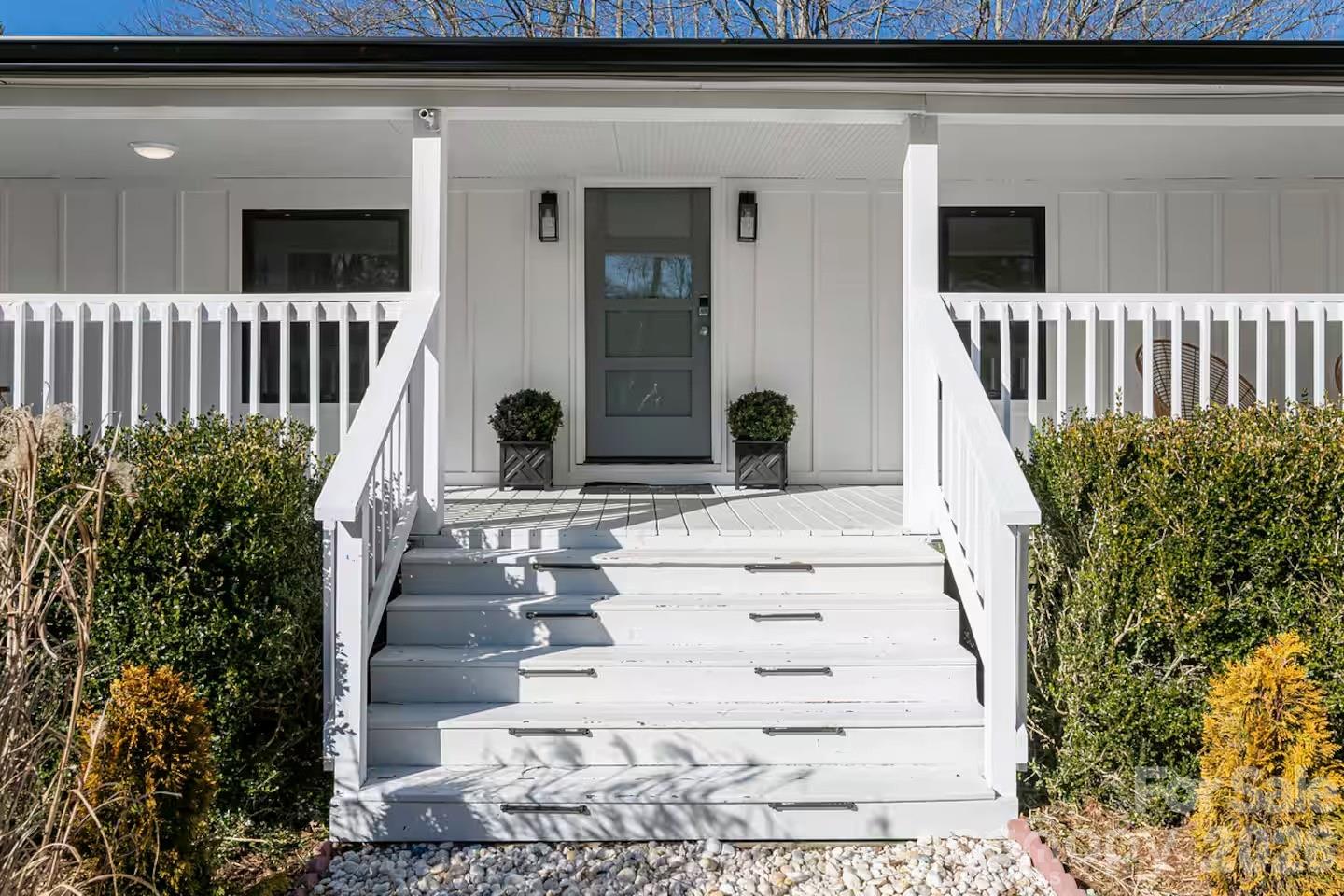 Single Family Residence at 2 Shady Oak Lane, Arden, photo 33 of 51