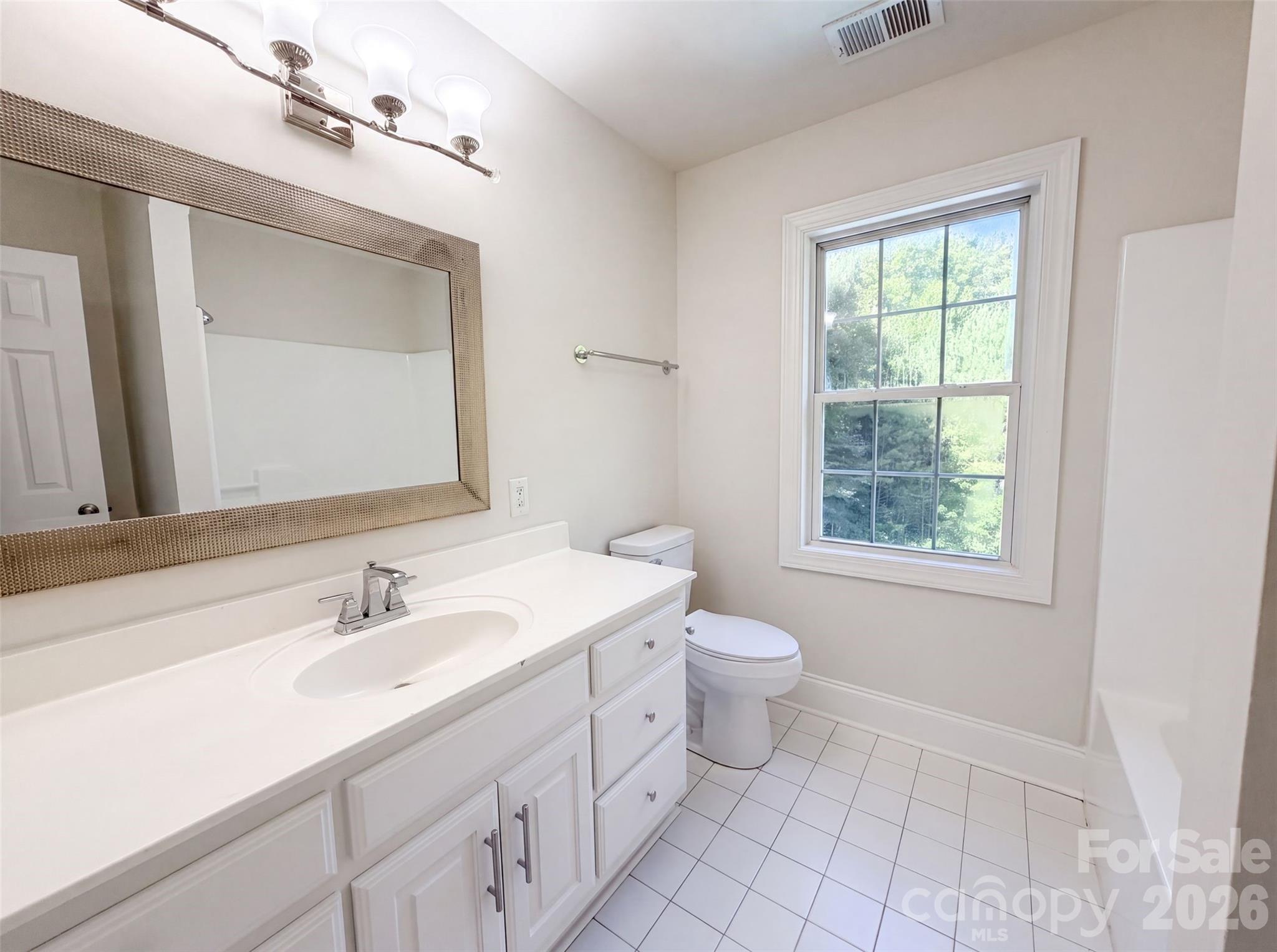 Single Family Residence at 502 Live Oaks Court, Fort Mill, photo 18 of 24