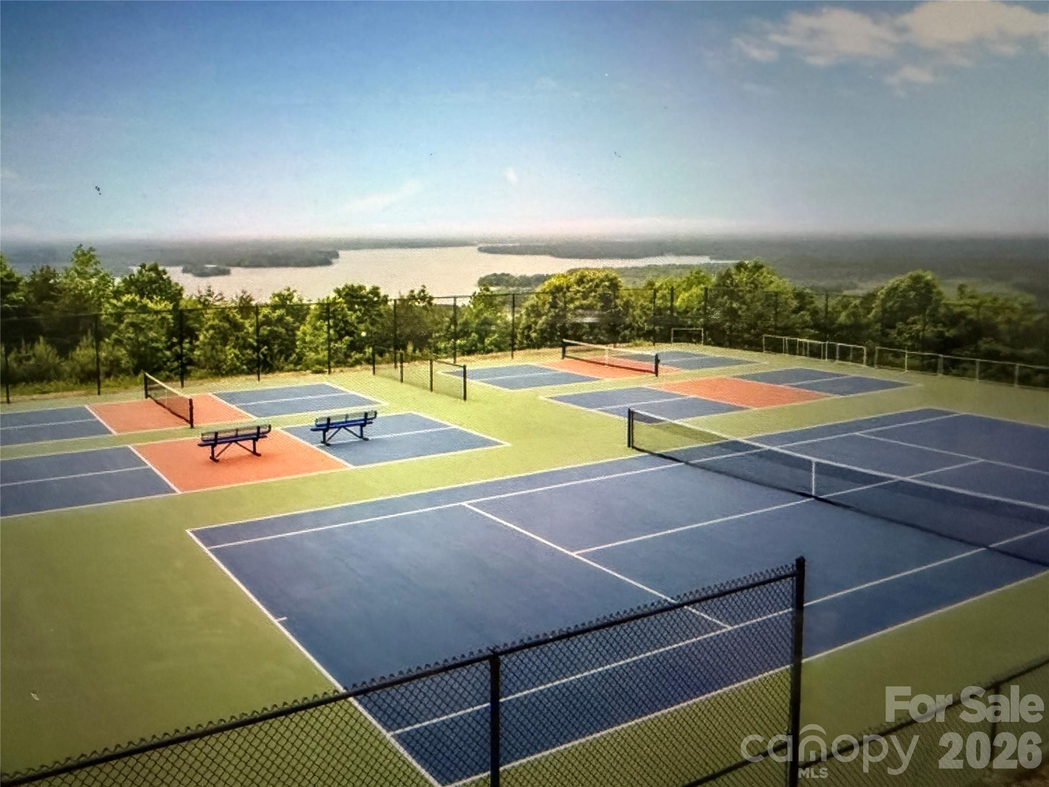 Sports courts - 2261 Sierra Trace Road, Denton