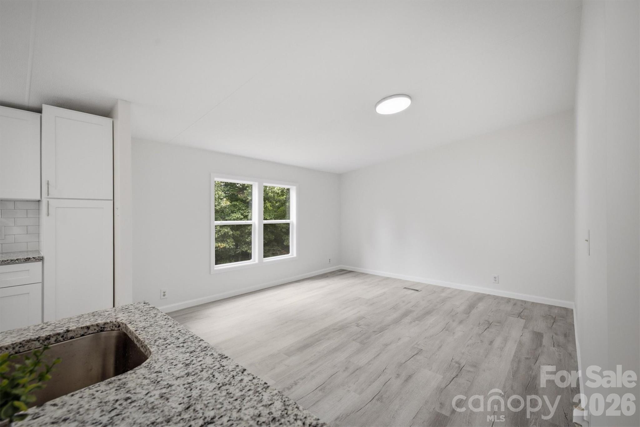 Single Family Residence at 2688 Kite Drive, Lenoir, photo 15 of 31