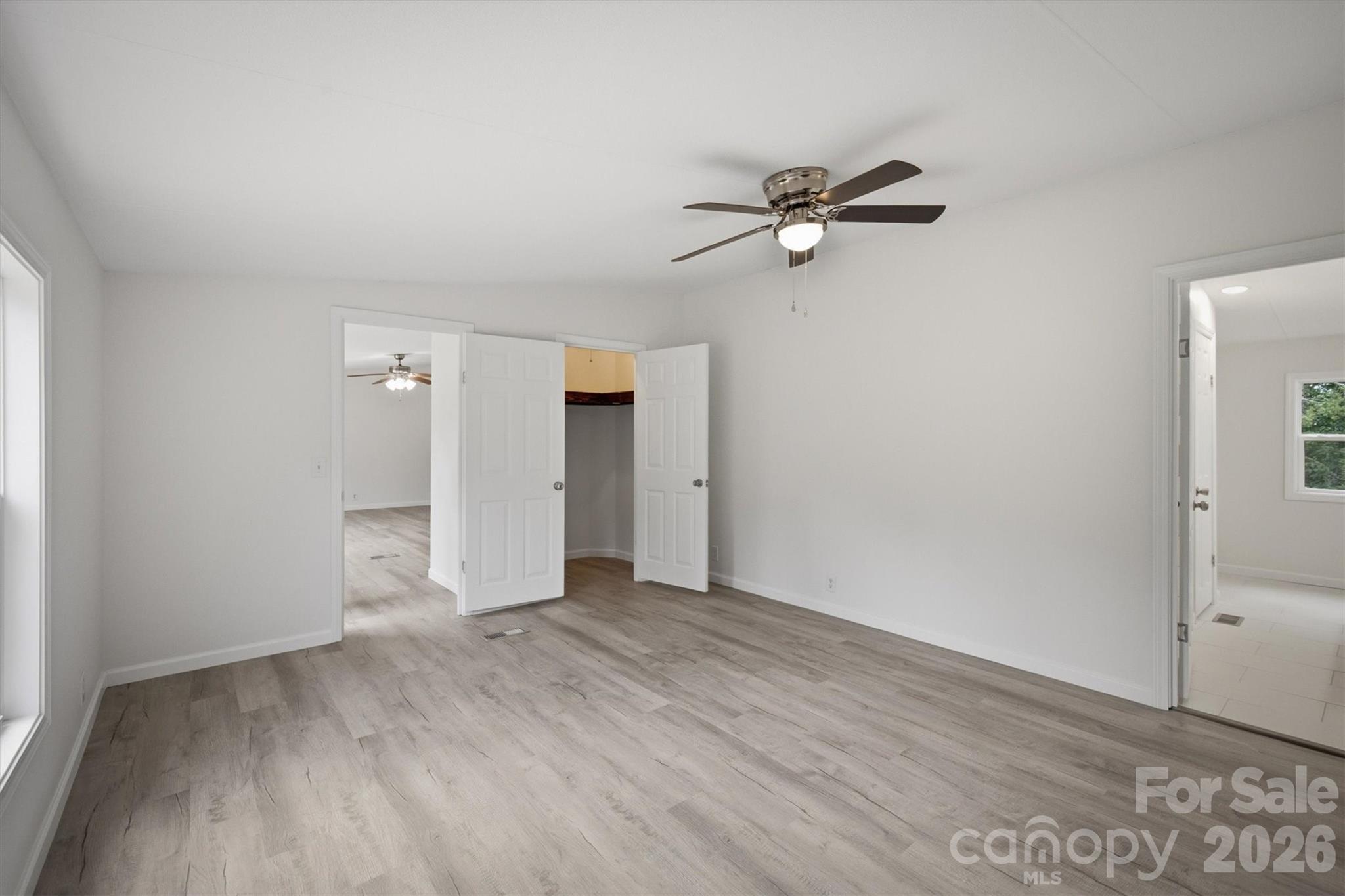 Single Family Residence at 2688 Kite Drive, Lenoir, photo 19 of 31