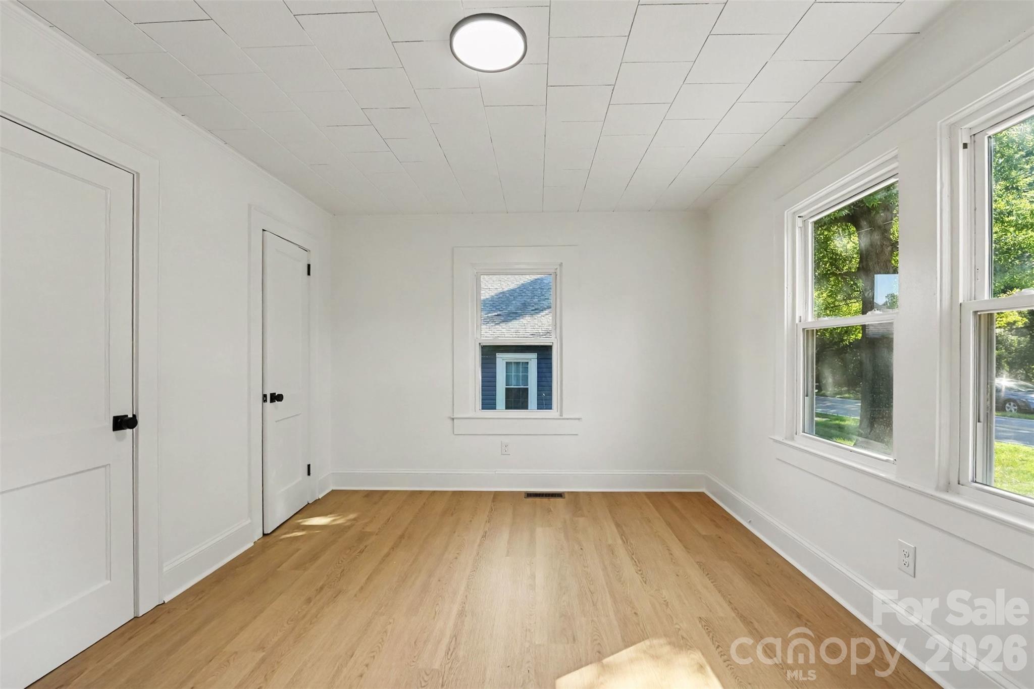 Single Family Residence at 115 Autumn Leaf Road, Troutman, photo 12 of 18
