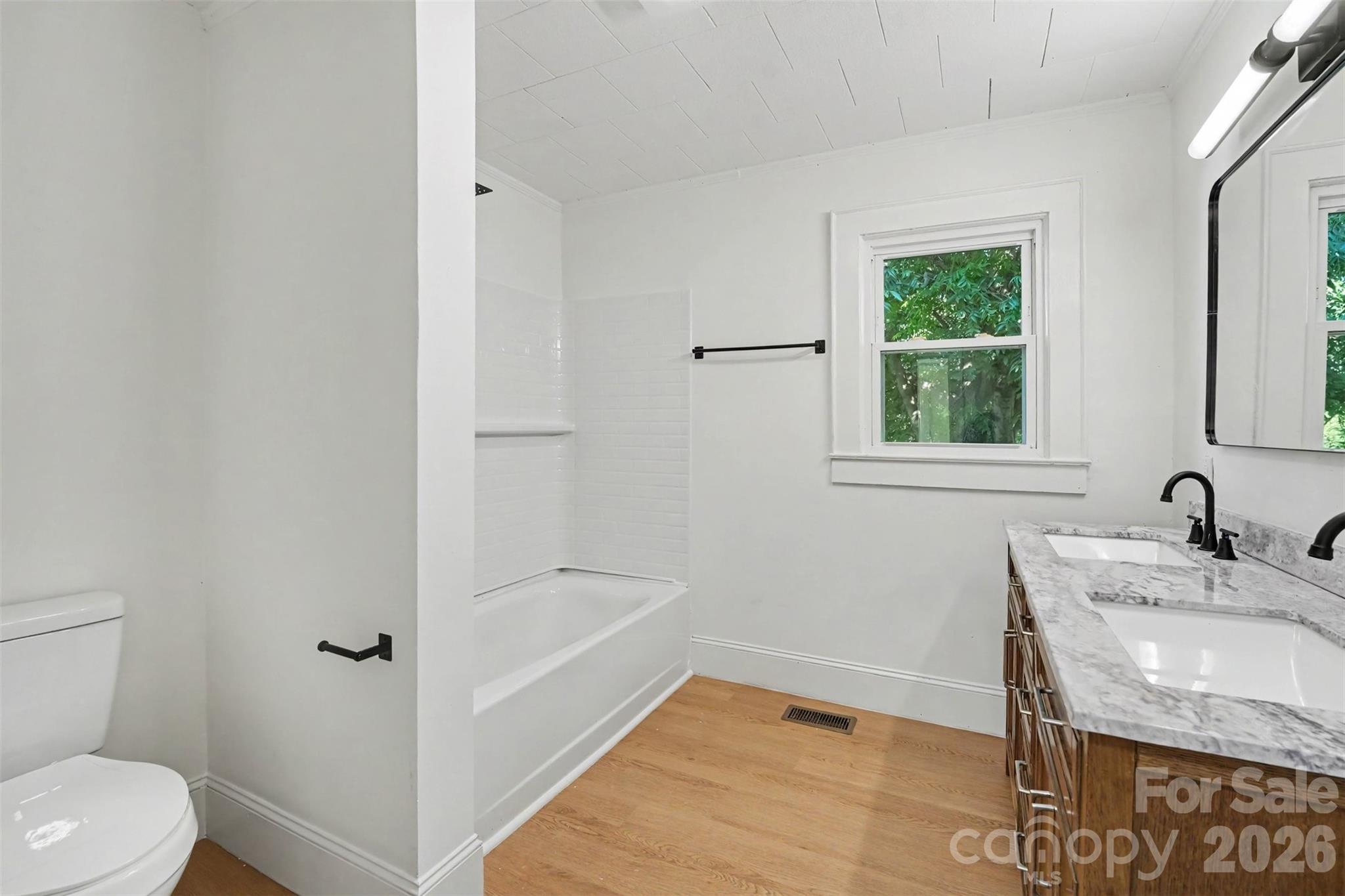 Single Family Residence at 115 Autumn Leaf Road, Troutman, photo 5 of 18