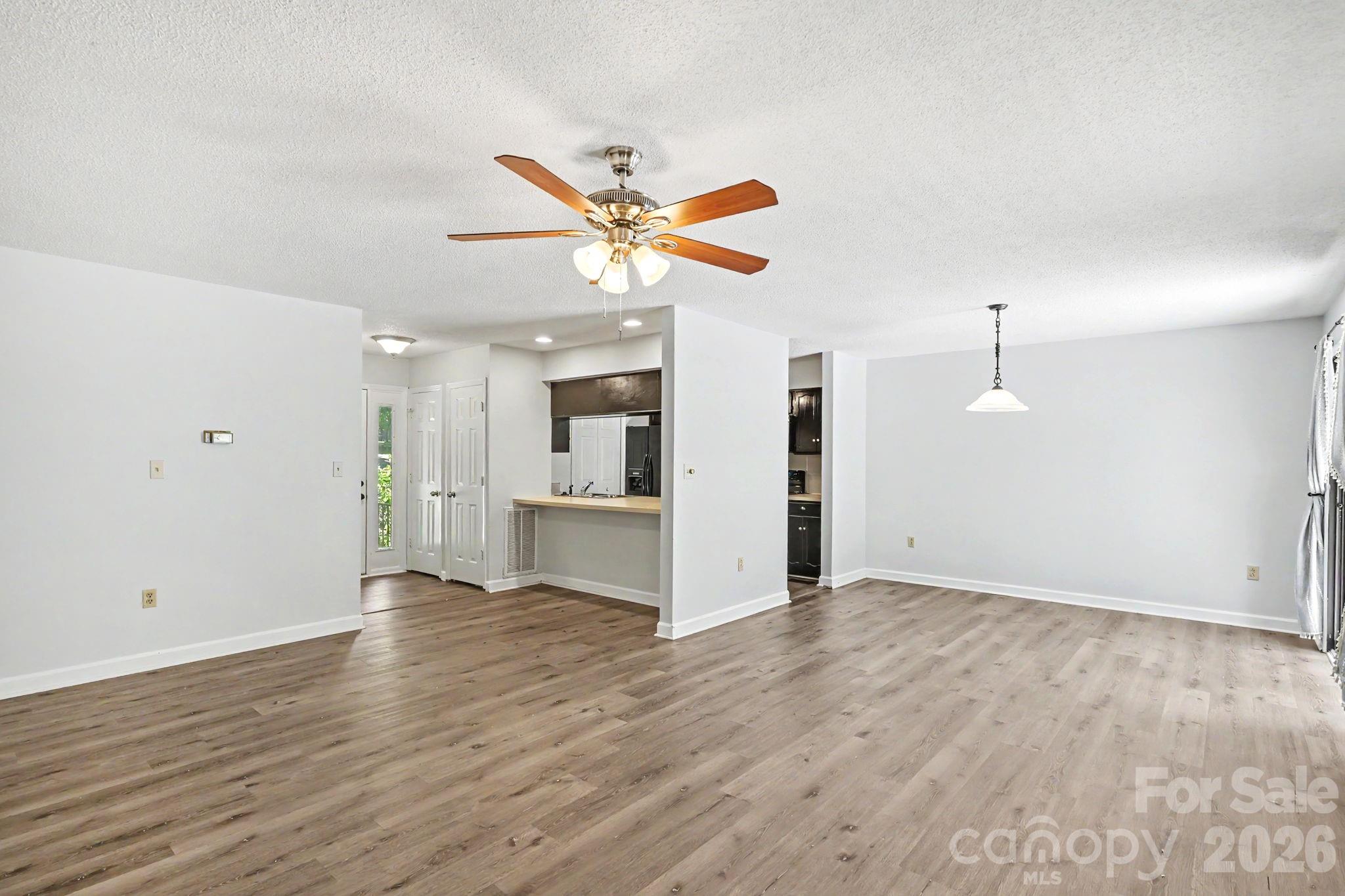 Condominium at 988 Cranberry Circle, Fort Mill, photo 7 of 25