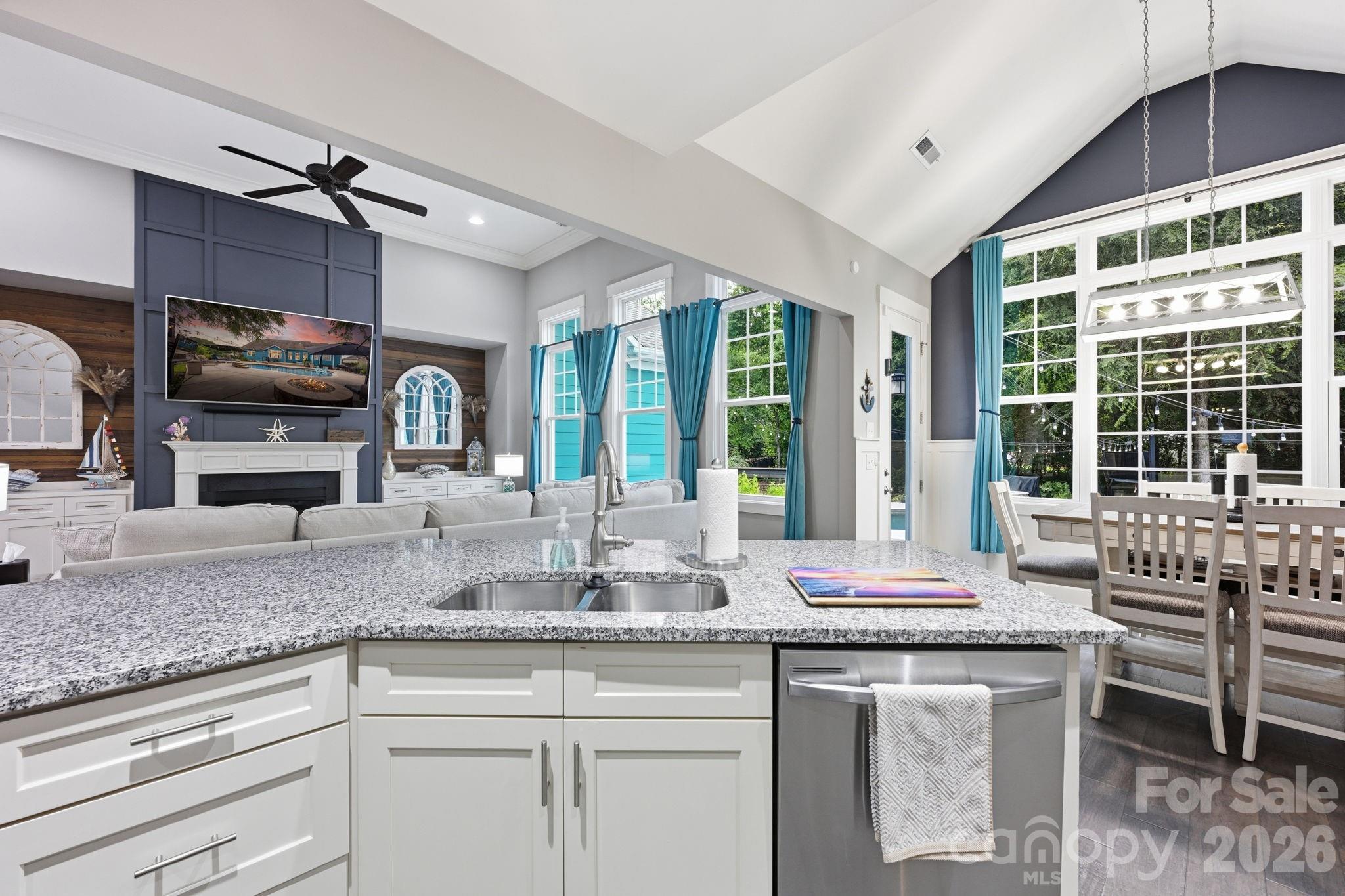 Single Family Residence at 6957 Pin Oaks Drive, Denver, photo 10 of 47