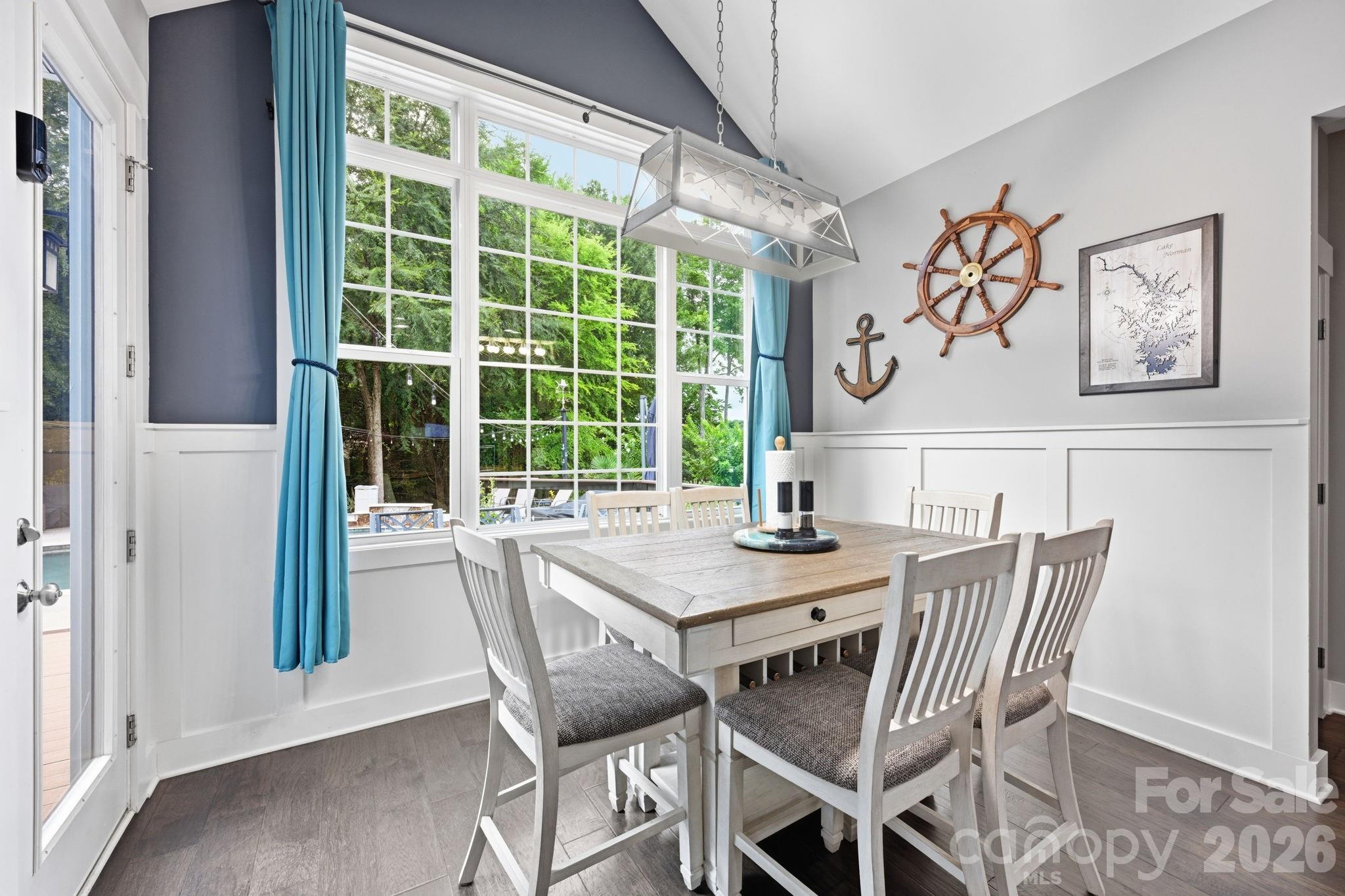 Single Family Residence at 6957 Pin Oaks Drive, Denver, photo 14 of 47