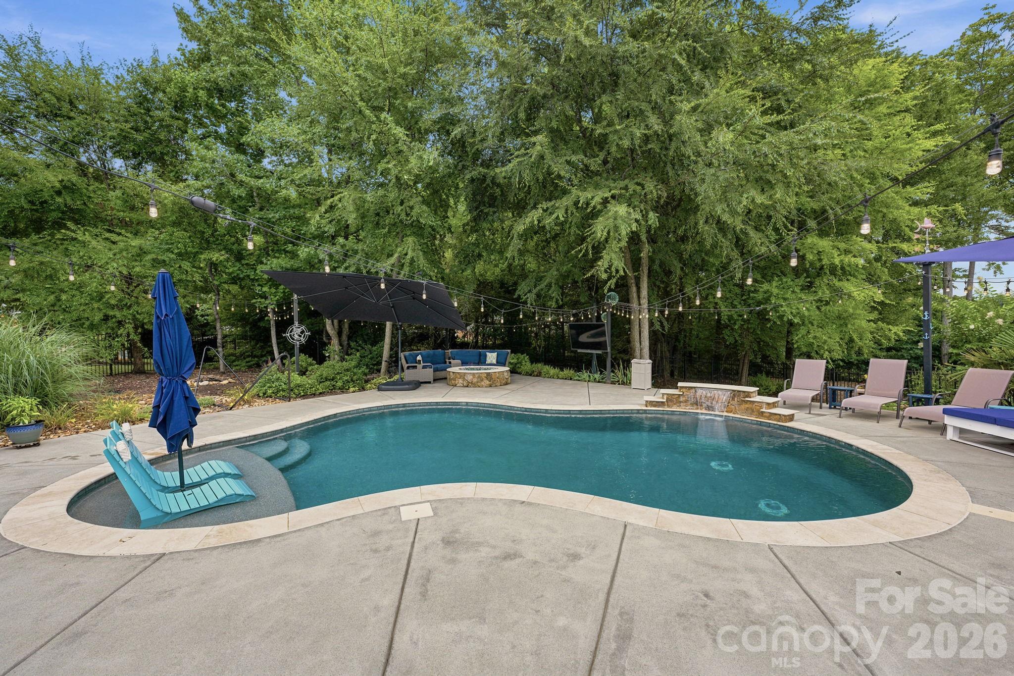 Single Family Residence at 6957 Pin Oaks Drive, Denver, photo 36 of 47
