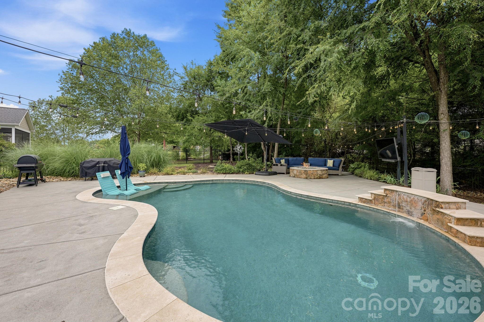 Single Family Residence at 6957 Pin Oaks Drive, Denver, photo 37 of 47