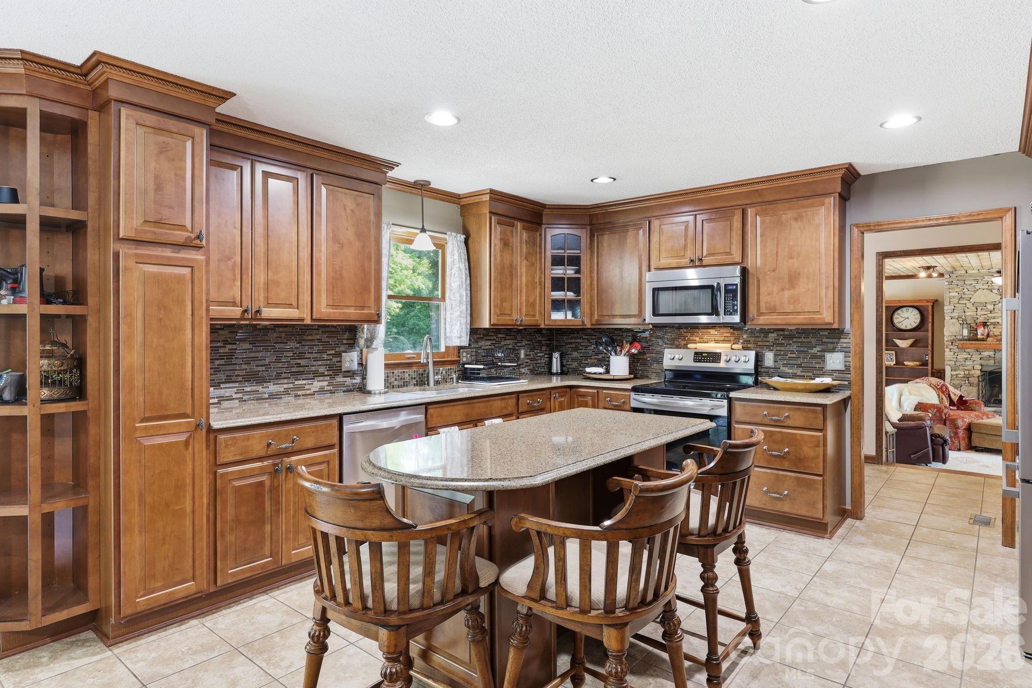 Single Family Residence at 798 Worley Road, Marion, photo 8 of 47
