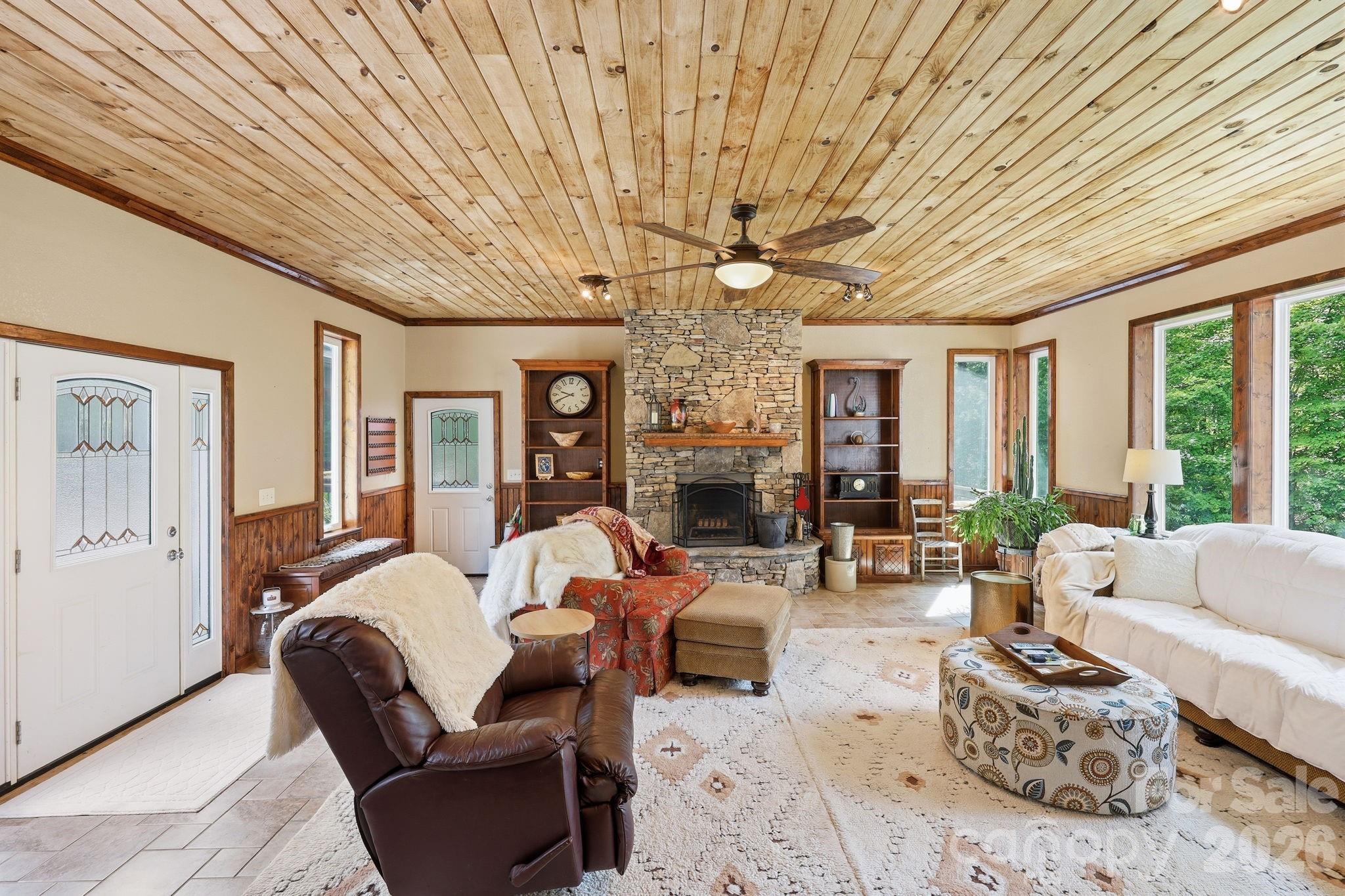 Single Family Residence at 798 Worley Road, Marion, photo 13 of 47
