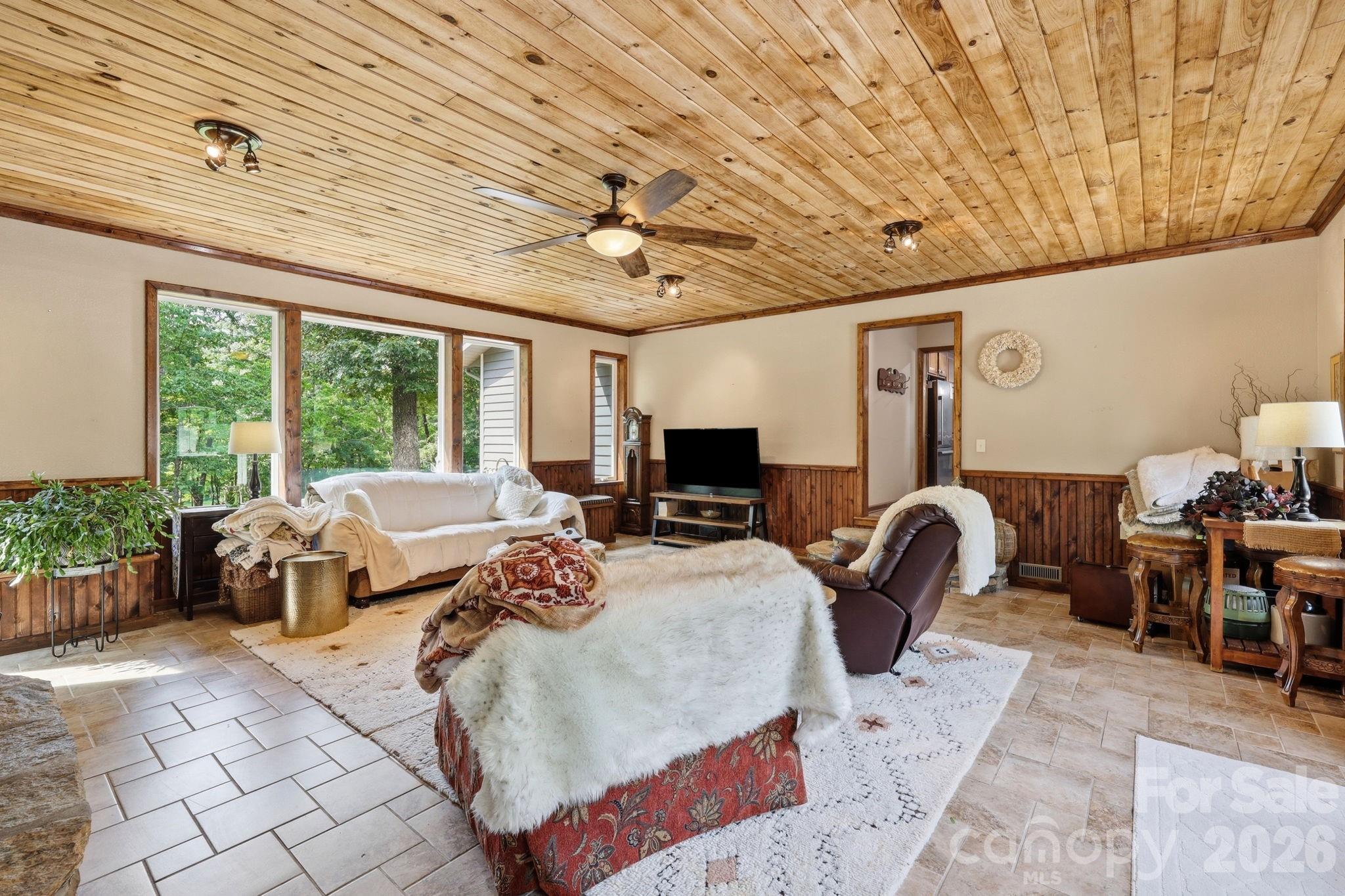 Single Family Residence at 798 Worley Road, Marion, photo 15 of 47
