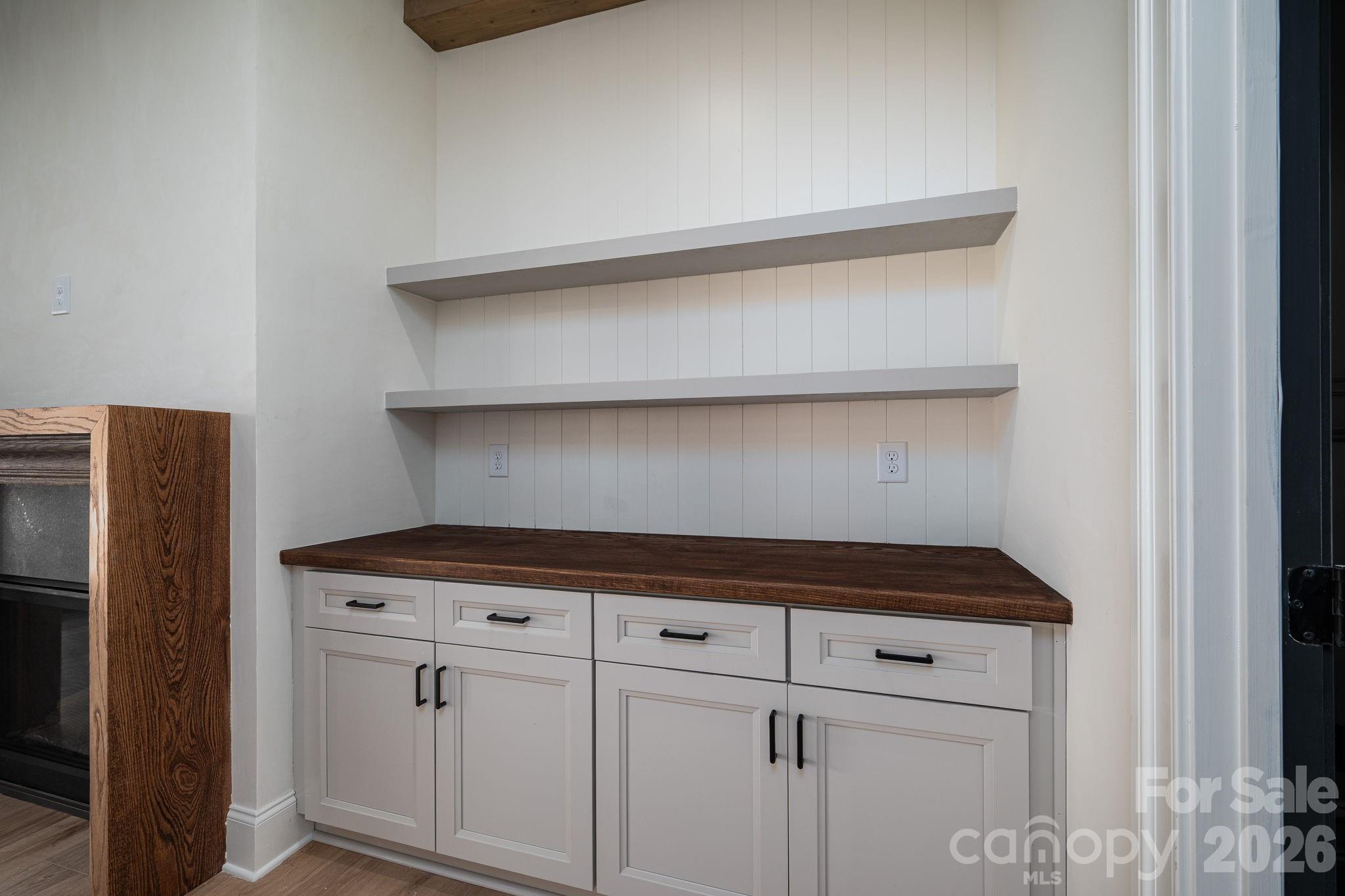 Custom Built-Ins! - 526 N Aspen Street, Lincolnton