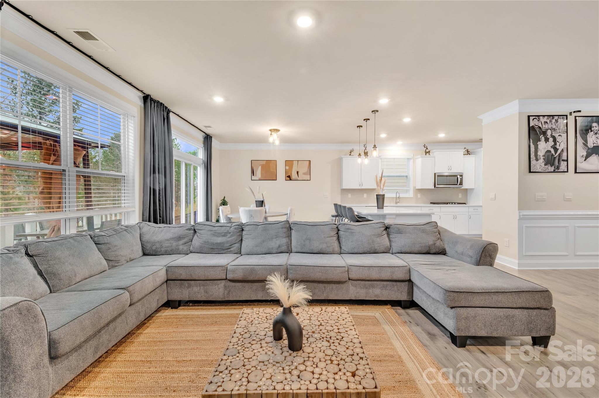 Perfect space to gather with family and friends - 4849 Tacoma Drive, Fort Mill
