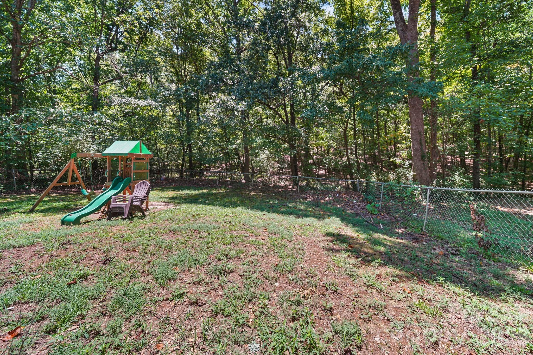 Fenced in area - 619 Cedarwood Drive, Monroe