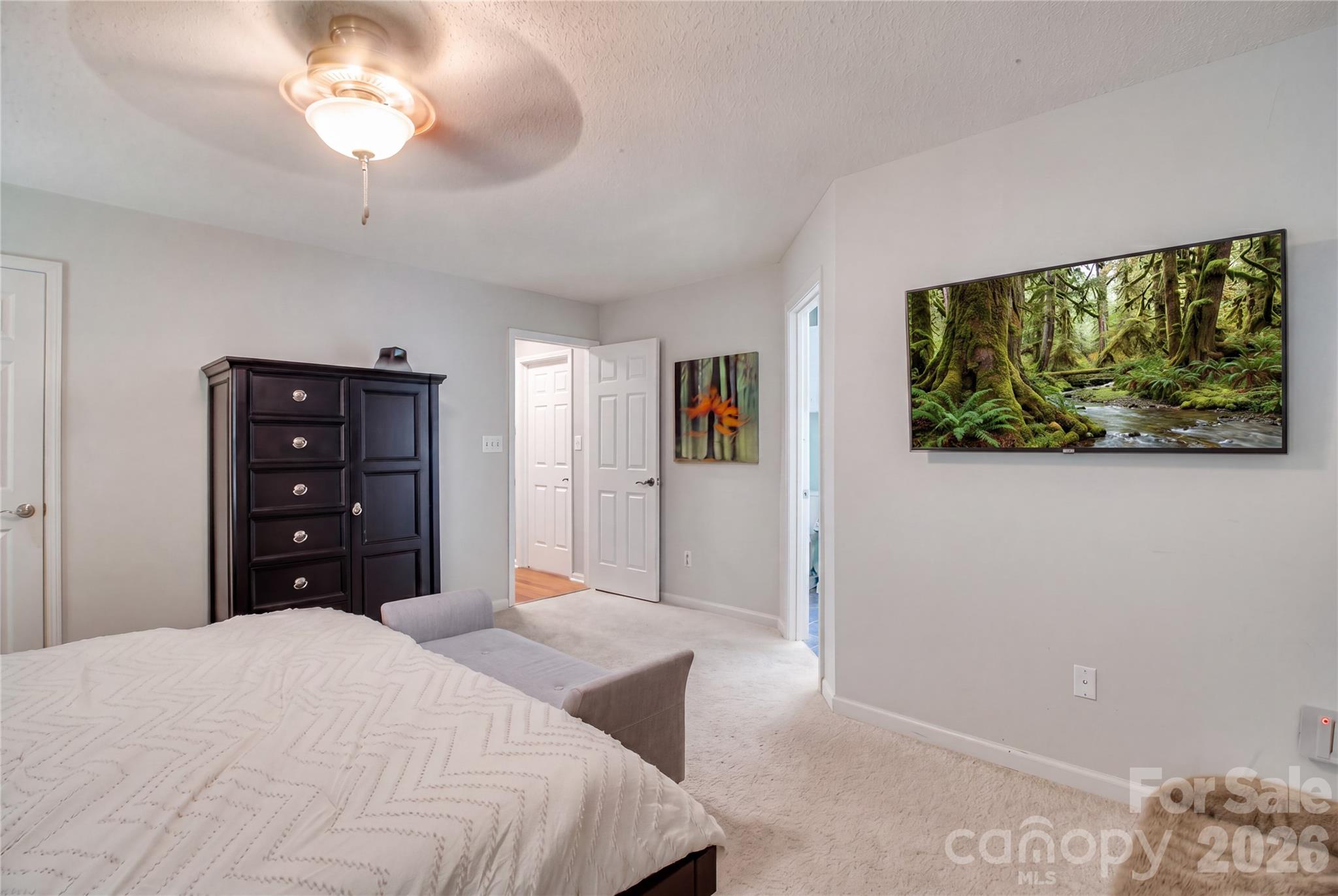 Single Family Residence at 7800 Kingston Drive, Waxhaw, photo 11 of 41