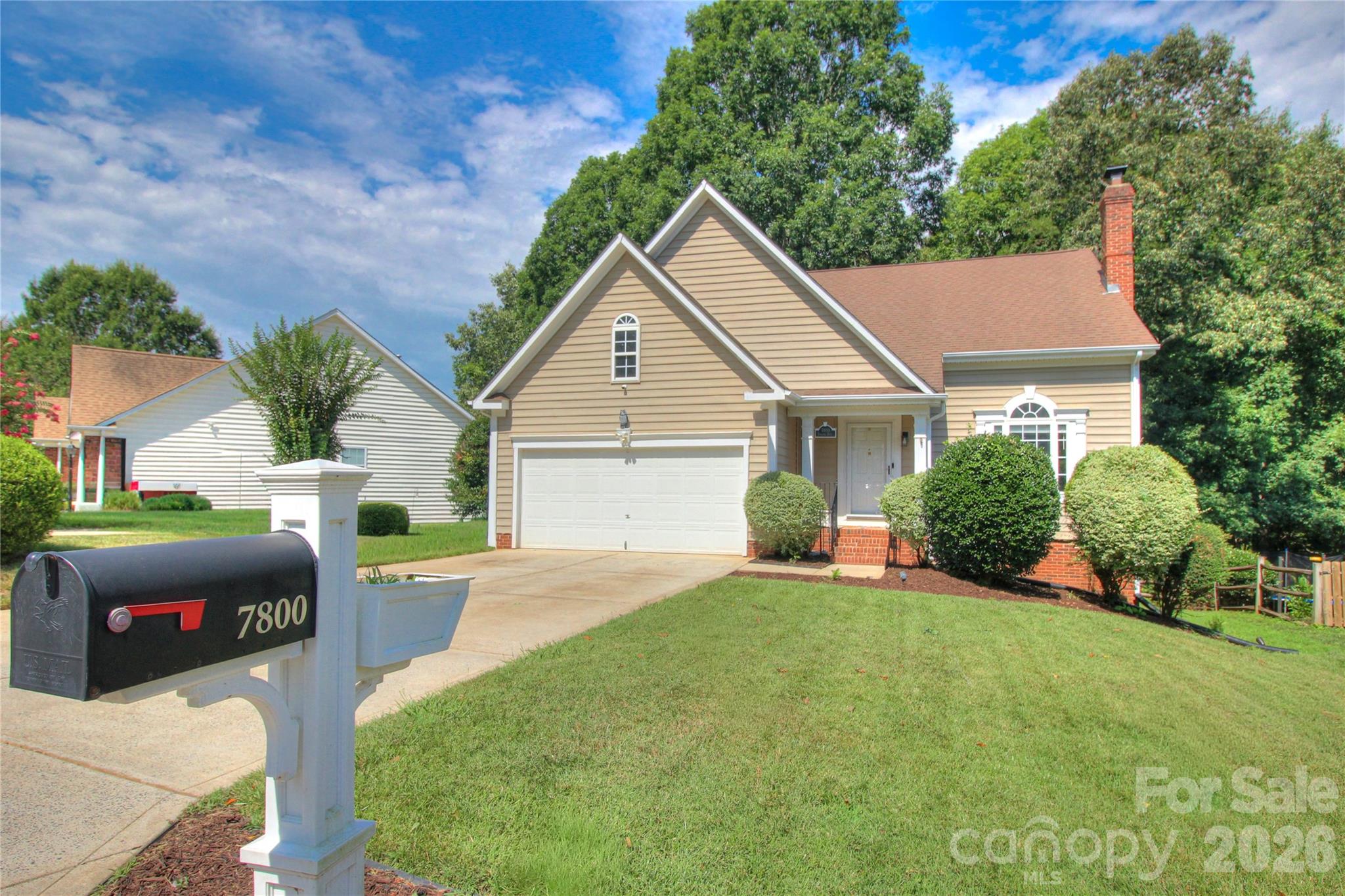 Single Family Residence at 7800 Kingston Drive, Waxhaw, photo 33 of 41