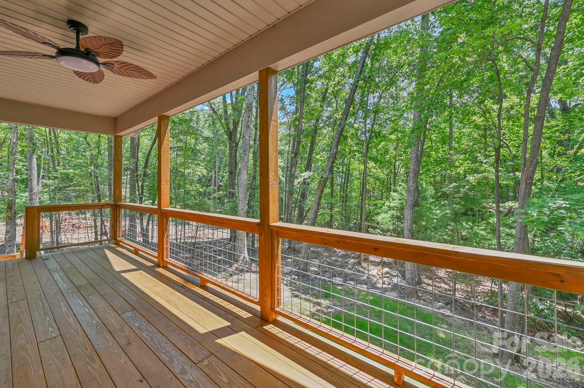 Single Family Residence at 63 Abbey Lane, Hendersonville, photo 5 of 36