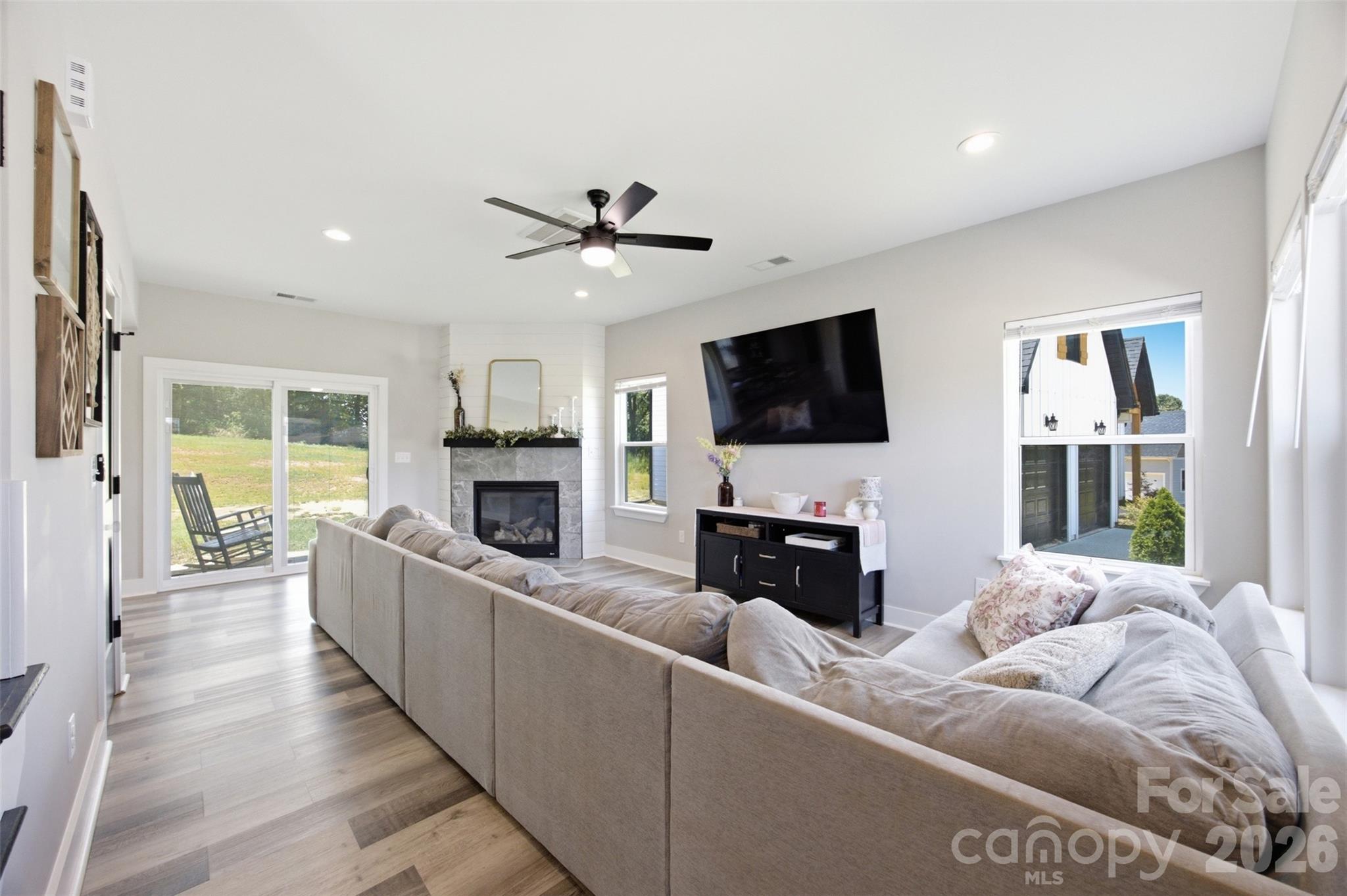 Single Family Residence at 1311 Dockery Drive, Shelby, photo 4 of 35