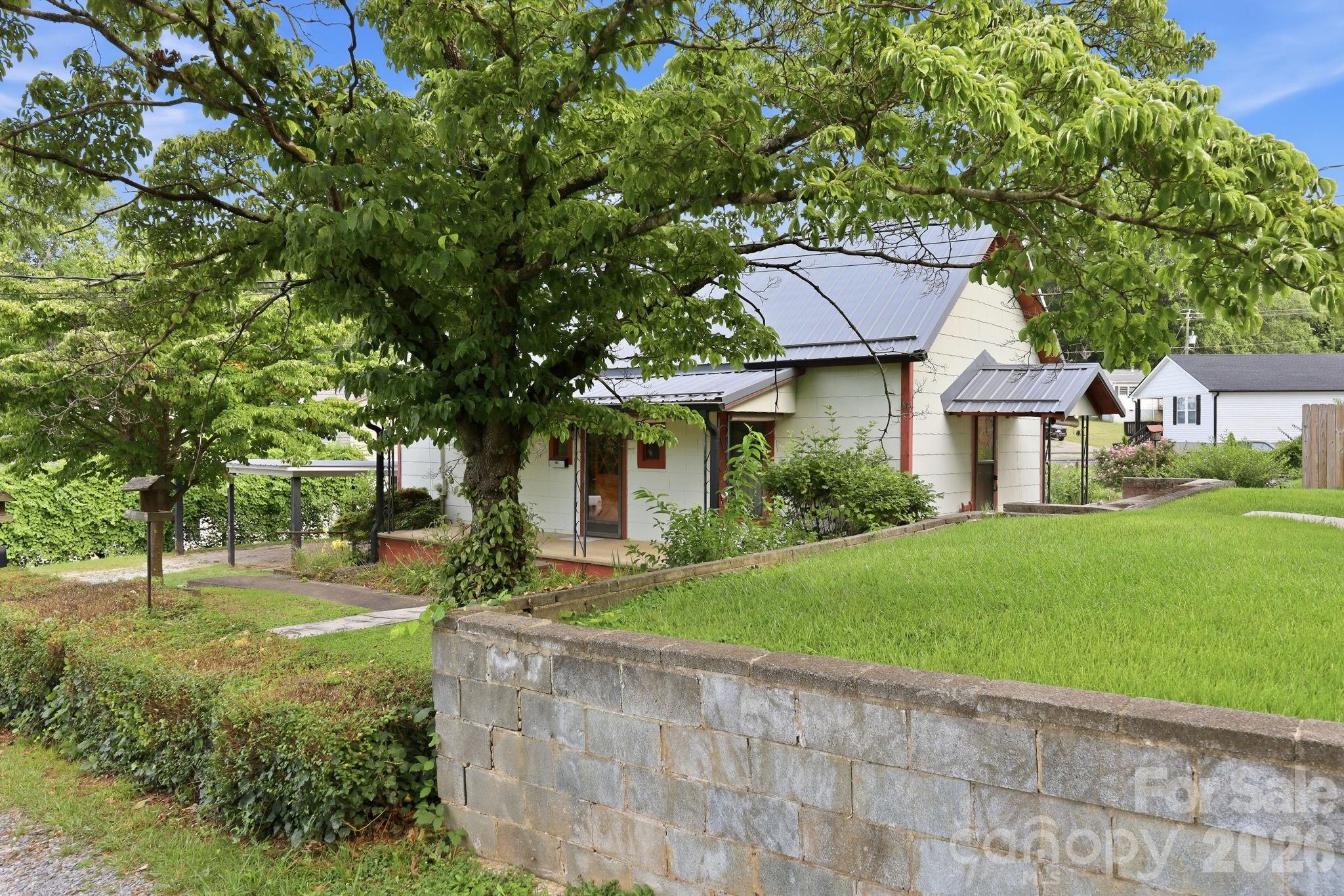 Single Family Residence at 209 Virginia Avenue, Marion, photo 32 of 41