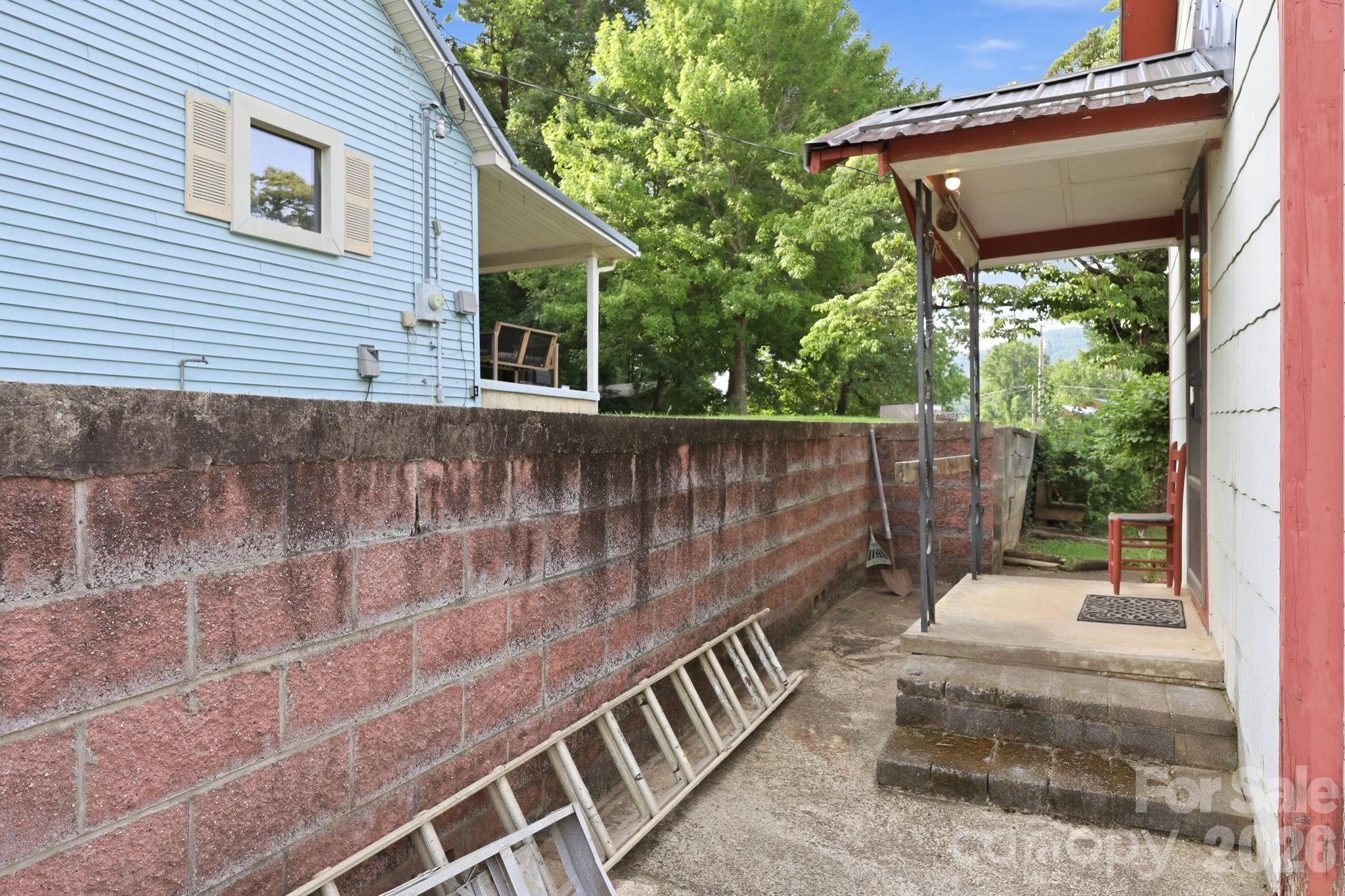 Single Family Residence at 209 Virginia Avenue, Marion, photo 40 of 41