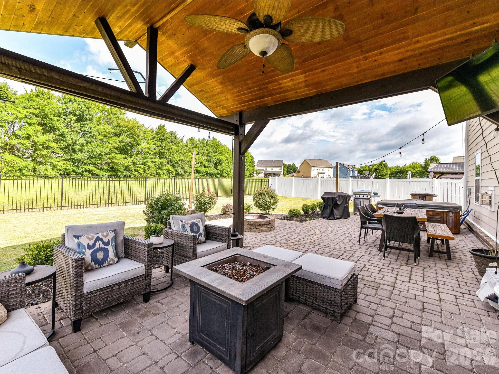 Single Family Residence at 1033 Blue Stream Lane, Indian Trail, photo 5 of 36