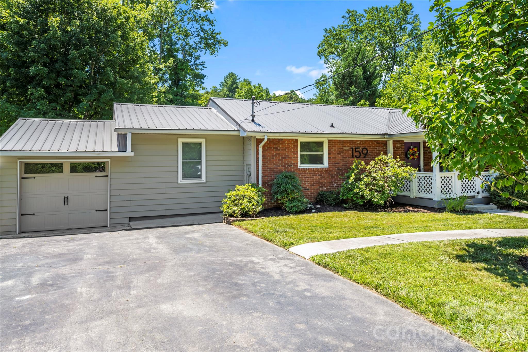 Single Family Residence at 159 New Haw Creek Road, Asheville, photo 34 of 35