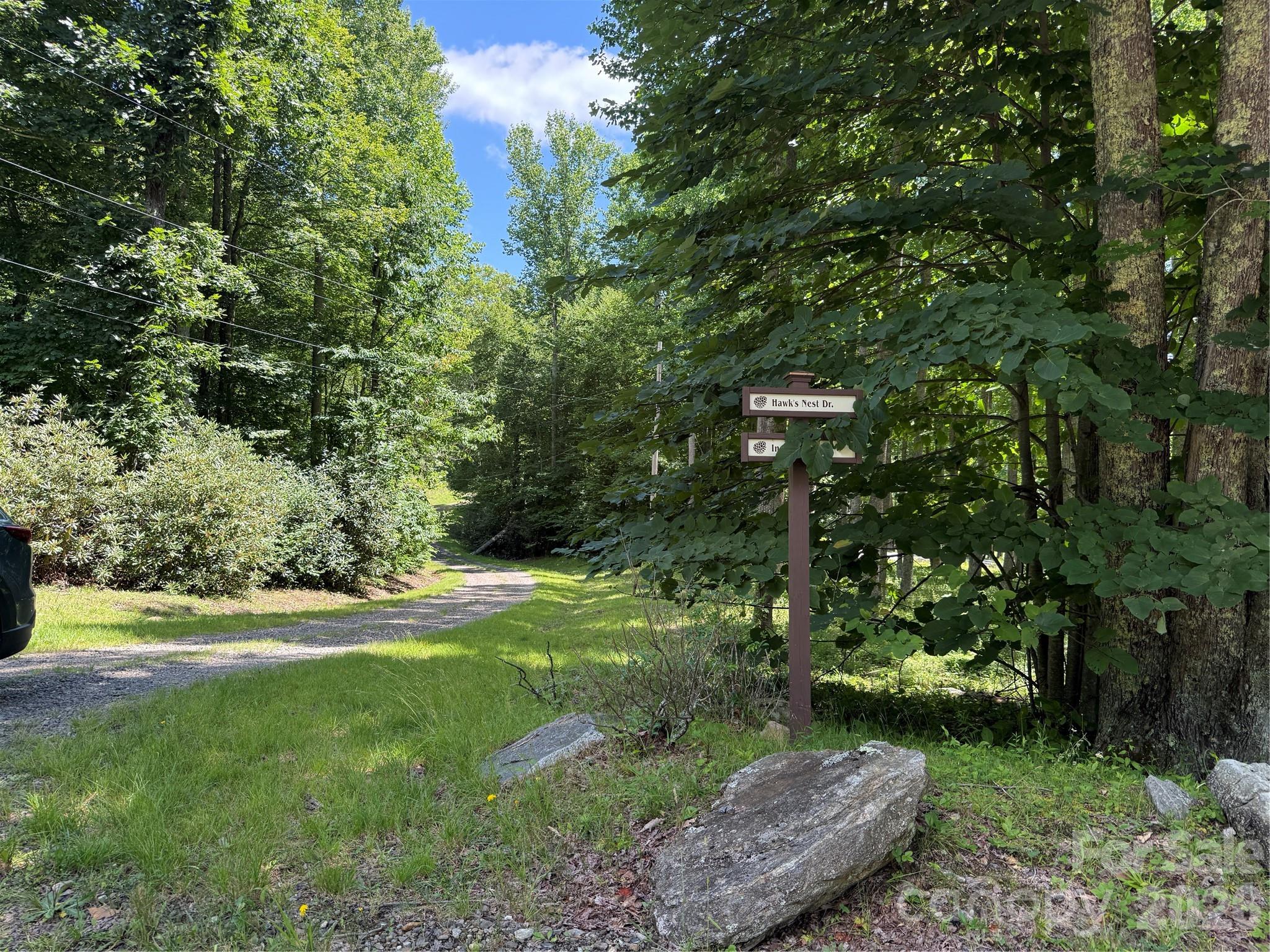 Community Entrance - 999 Hawks Nest Drive, Burnsville
