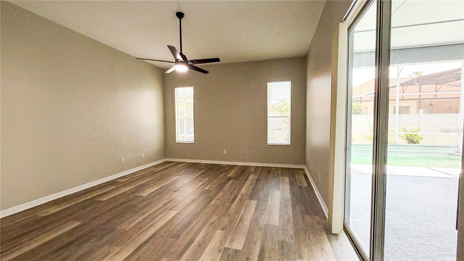 Single Family Residence at 123 GOLF COURSE PKWY, DAVENPORT, photo 17 of 31