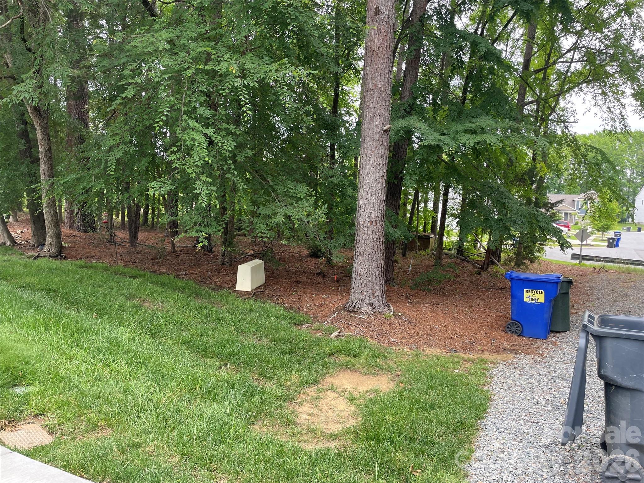 Lot at 13409 Ethelyn Circle, Huntersville, photo 7 of 11