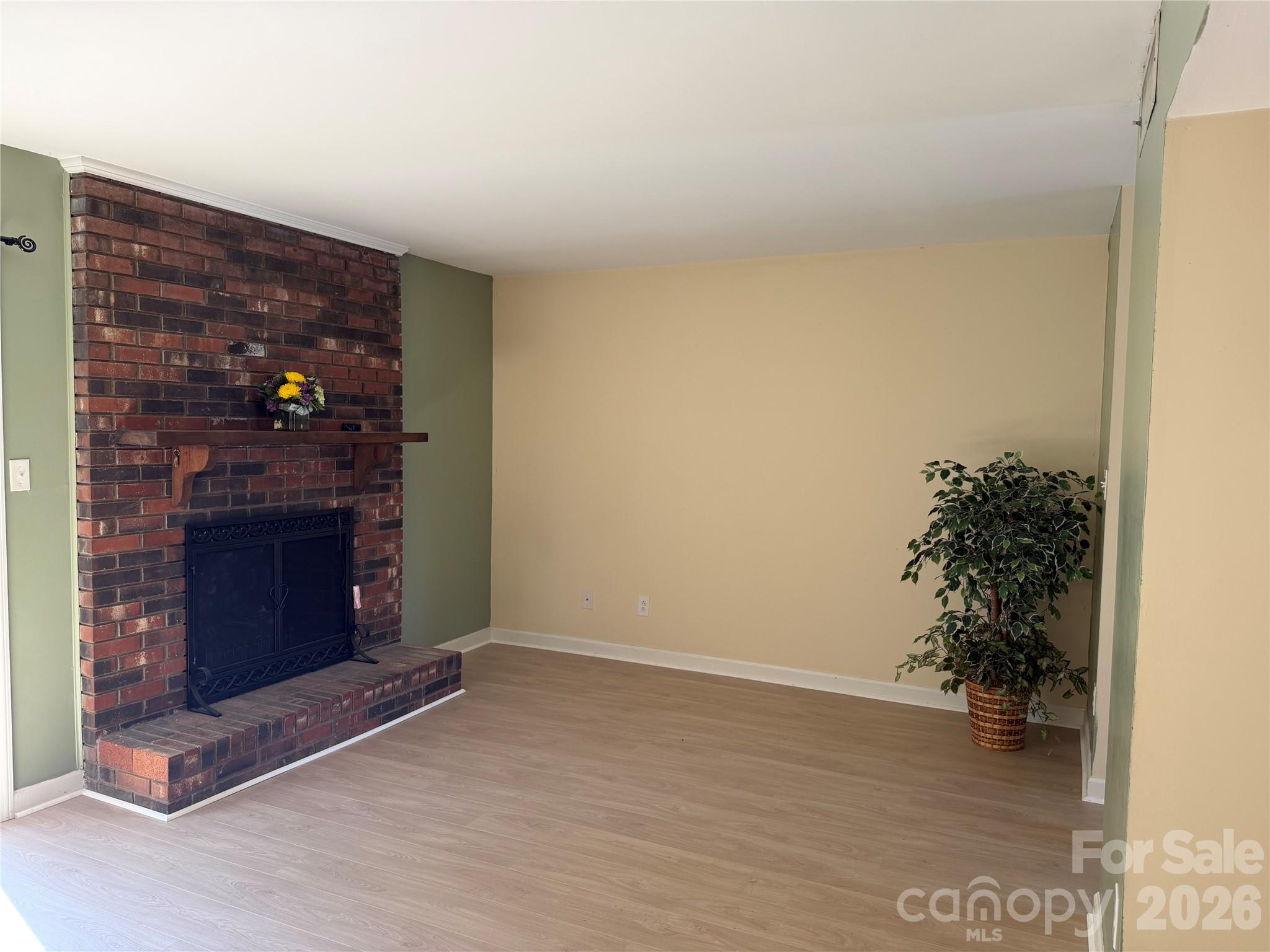 Townhouse at 2705 N Center Street, Hickory, photo 9 of 36