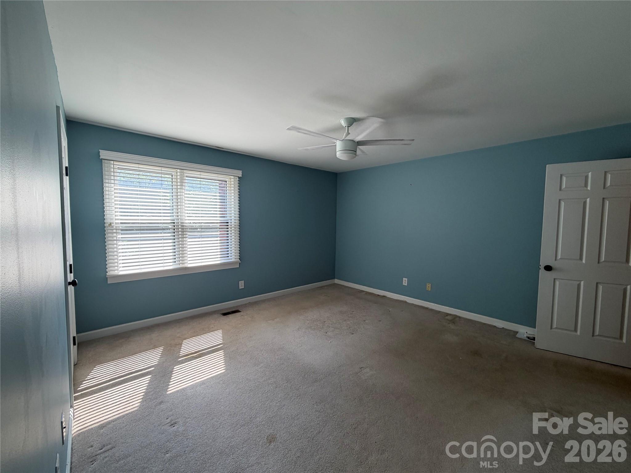 Primary bedroom - 2705 N Center Street, Hickory