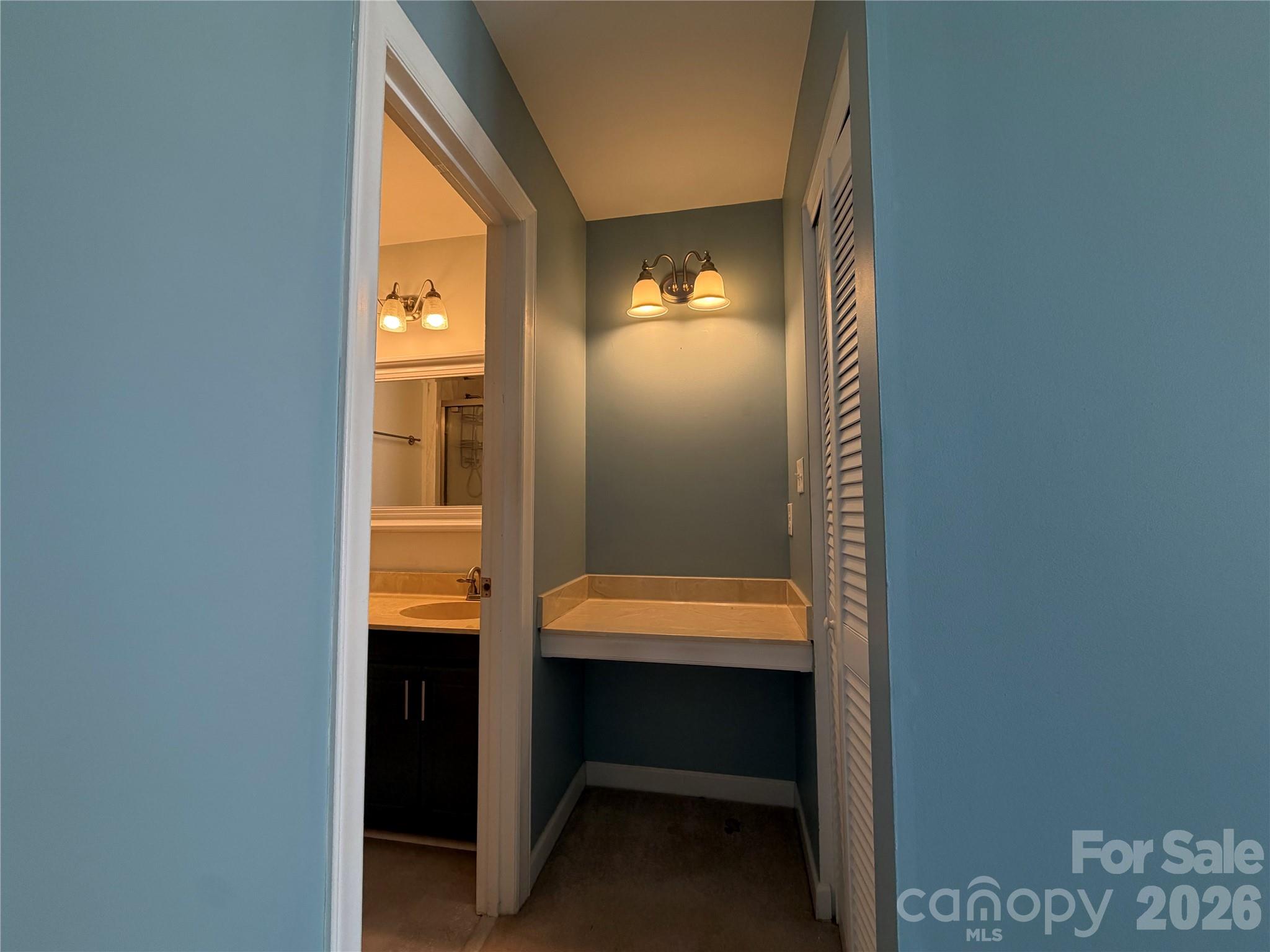Townhouse at 2705 N Center Street, Hickory, photo 15 of 36